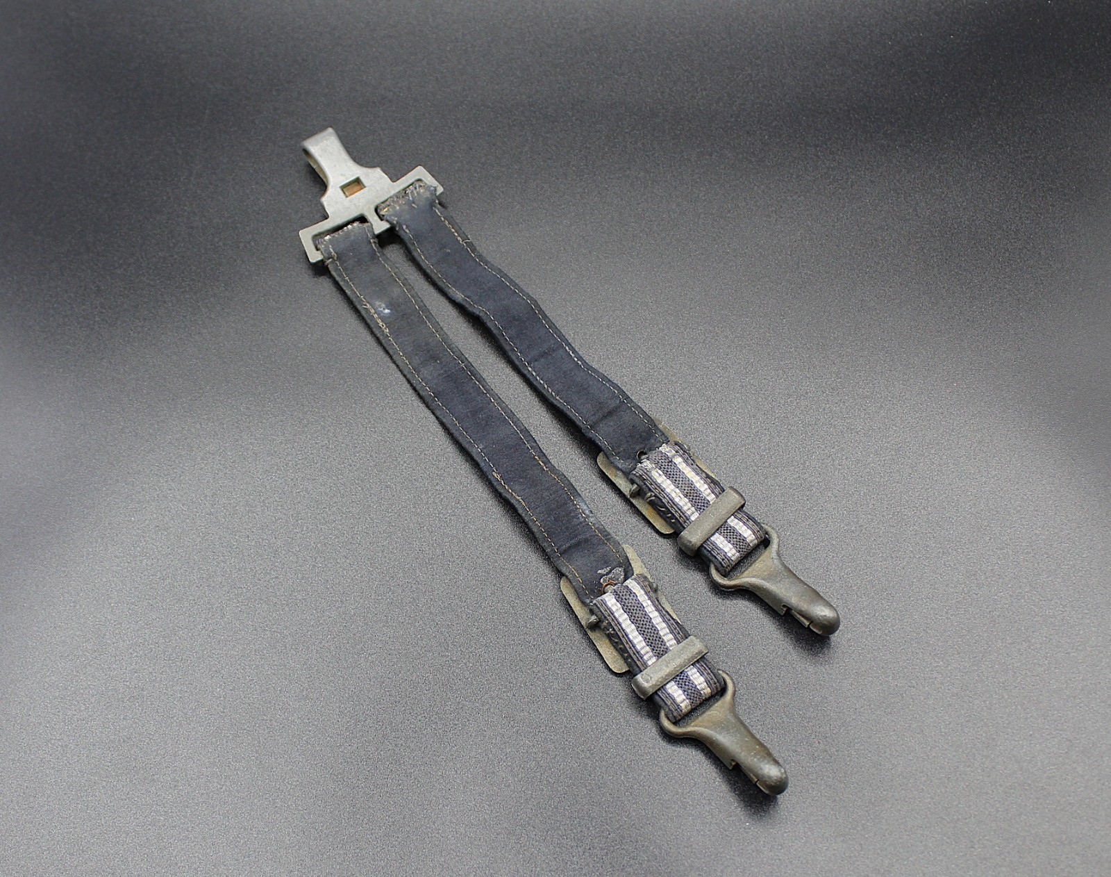 Original German WWII WW2 Luftwaffe Dagger Deluxe Hanger