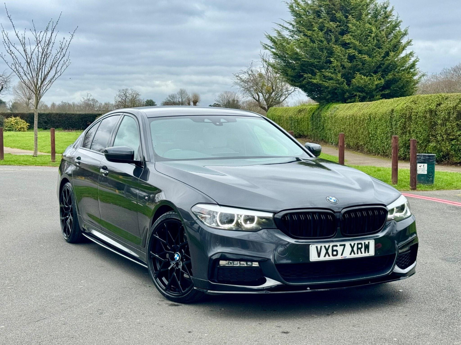 BMW G30 G31 5 SERIES GLOSS BLACK FRONT LIP DIFFUSER SPOILER M PERFORMANCE KIT