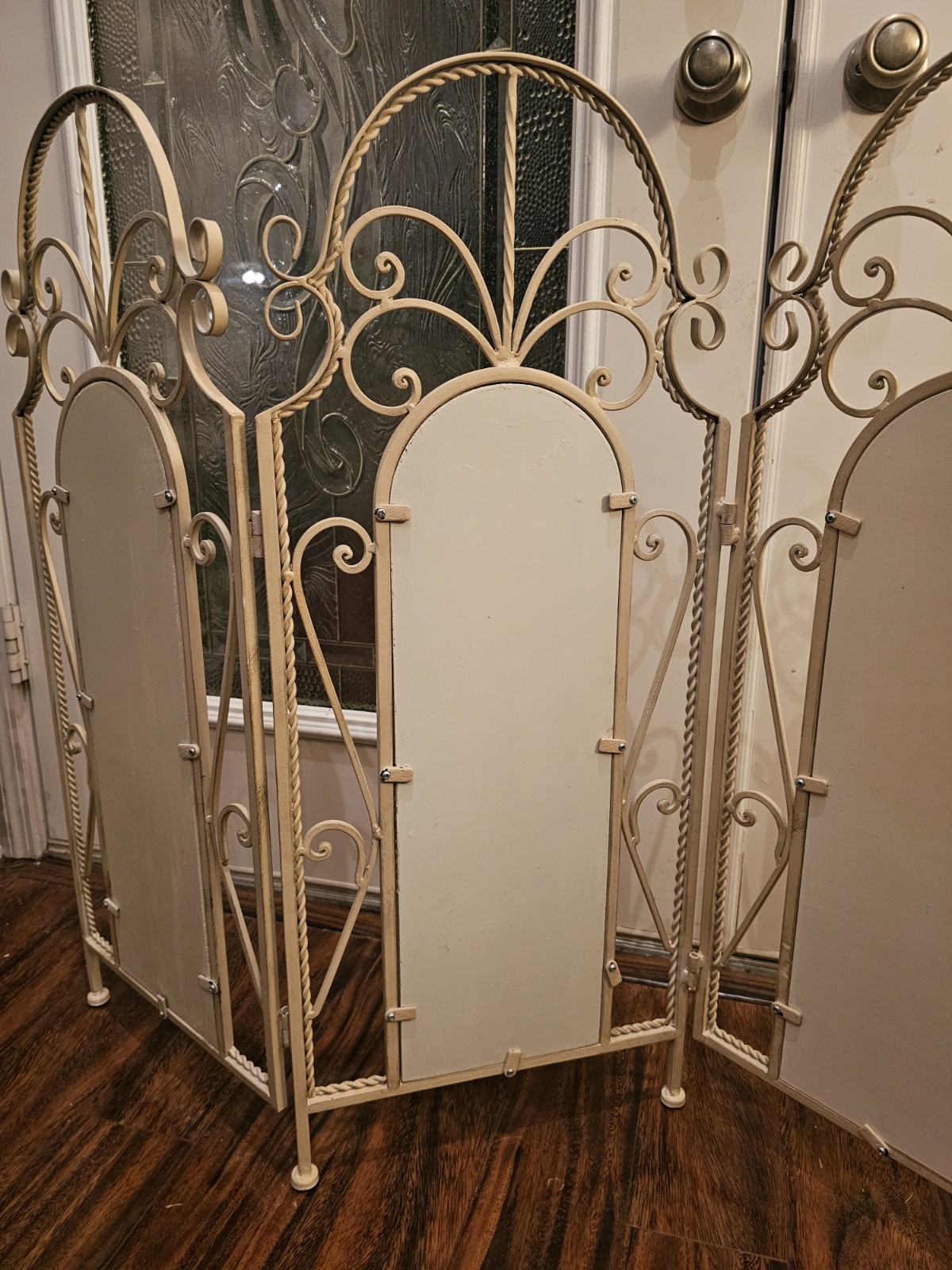 Vintage Victorian WroughtIron Short Room Divider W/Rose Panels-Very Good
