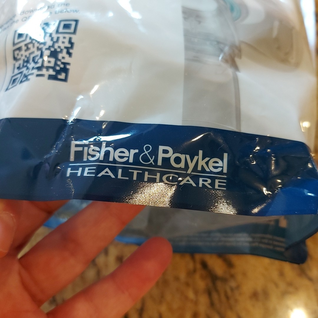 F&P Vitera Fit Pack Full Face with Medium Cushion Adjustable Headgear Sleep Aid