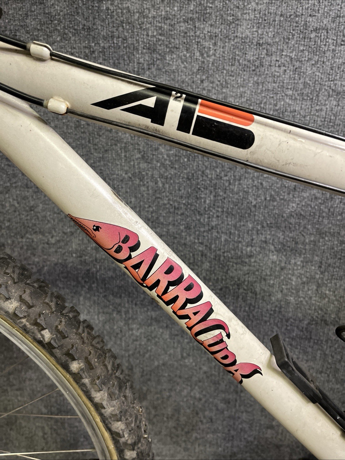 BARRACUDA A2B “TREE AMIGOS” Red/White MOUNTAIN BIKE OG DURANGO, CO RARE 1994