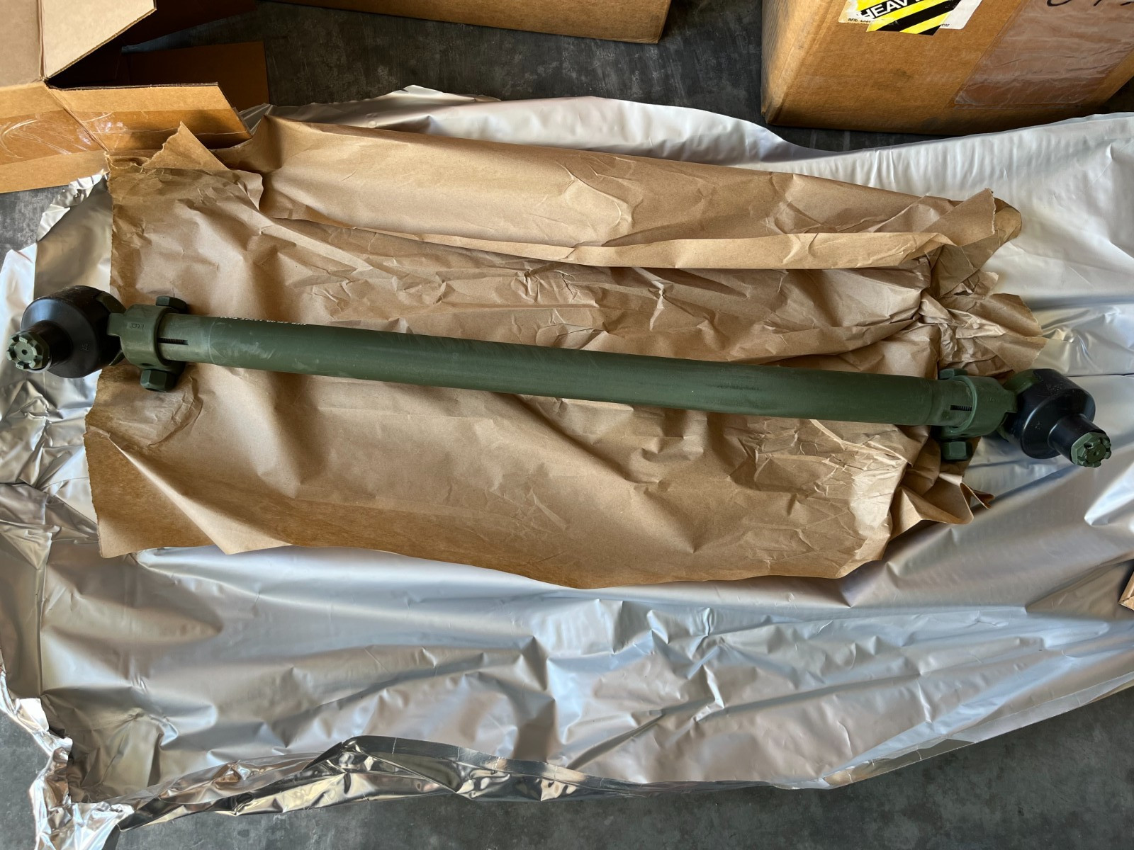 LMTV / FMTV Steering Drag Link 2530-01-377-3127 12418103-002 M1078, M1079 M1080