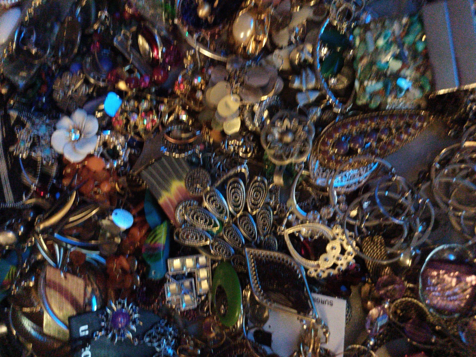 1+Lbs Fashion Jewelry Lot Vintage/Now Assorted Variety +Styles Random Selection