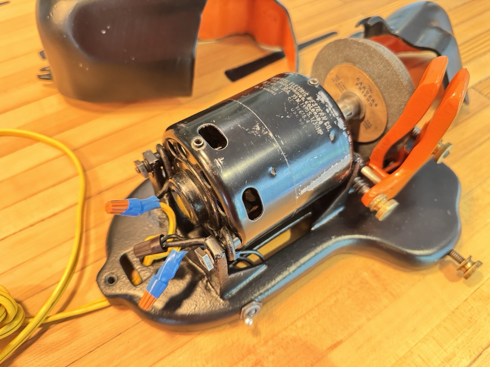 Knife Sharpener, The Carver's Friend Electric Motorized, Tested Works!