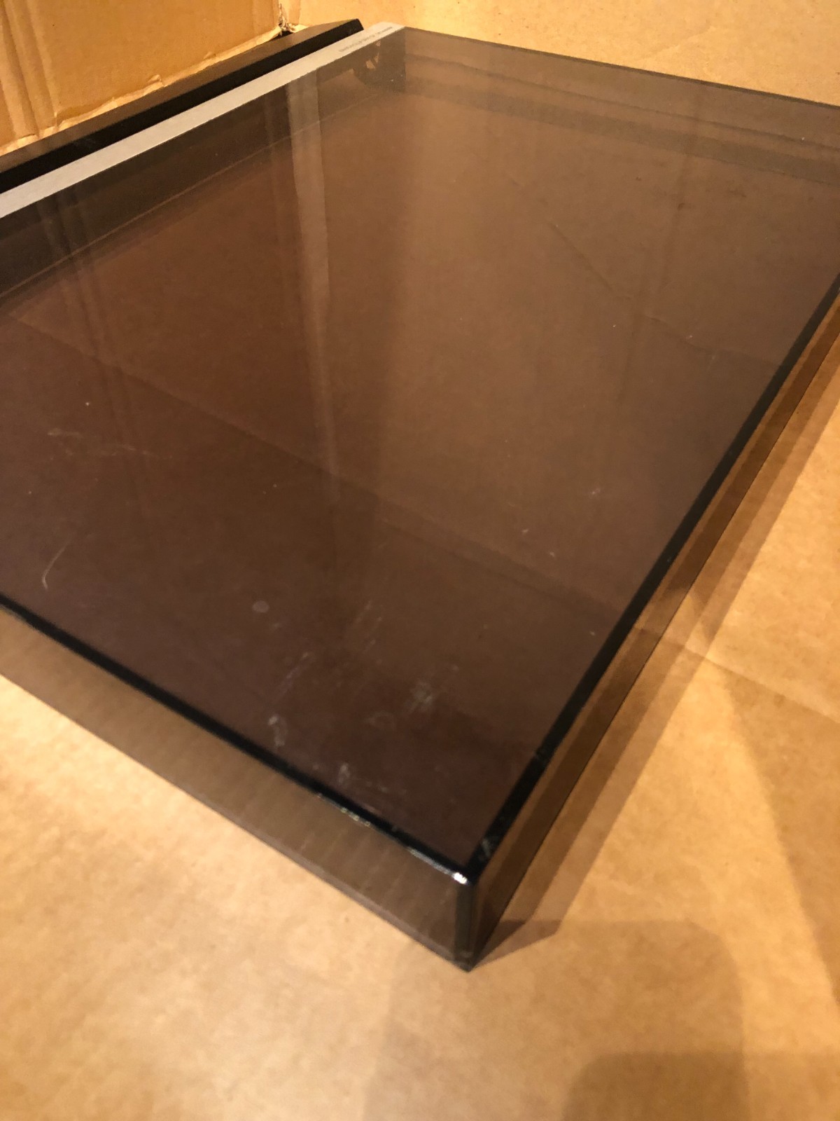 B&O 4002 turntable parting: Dust cover assembly