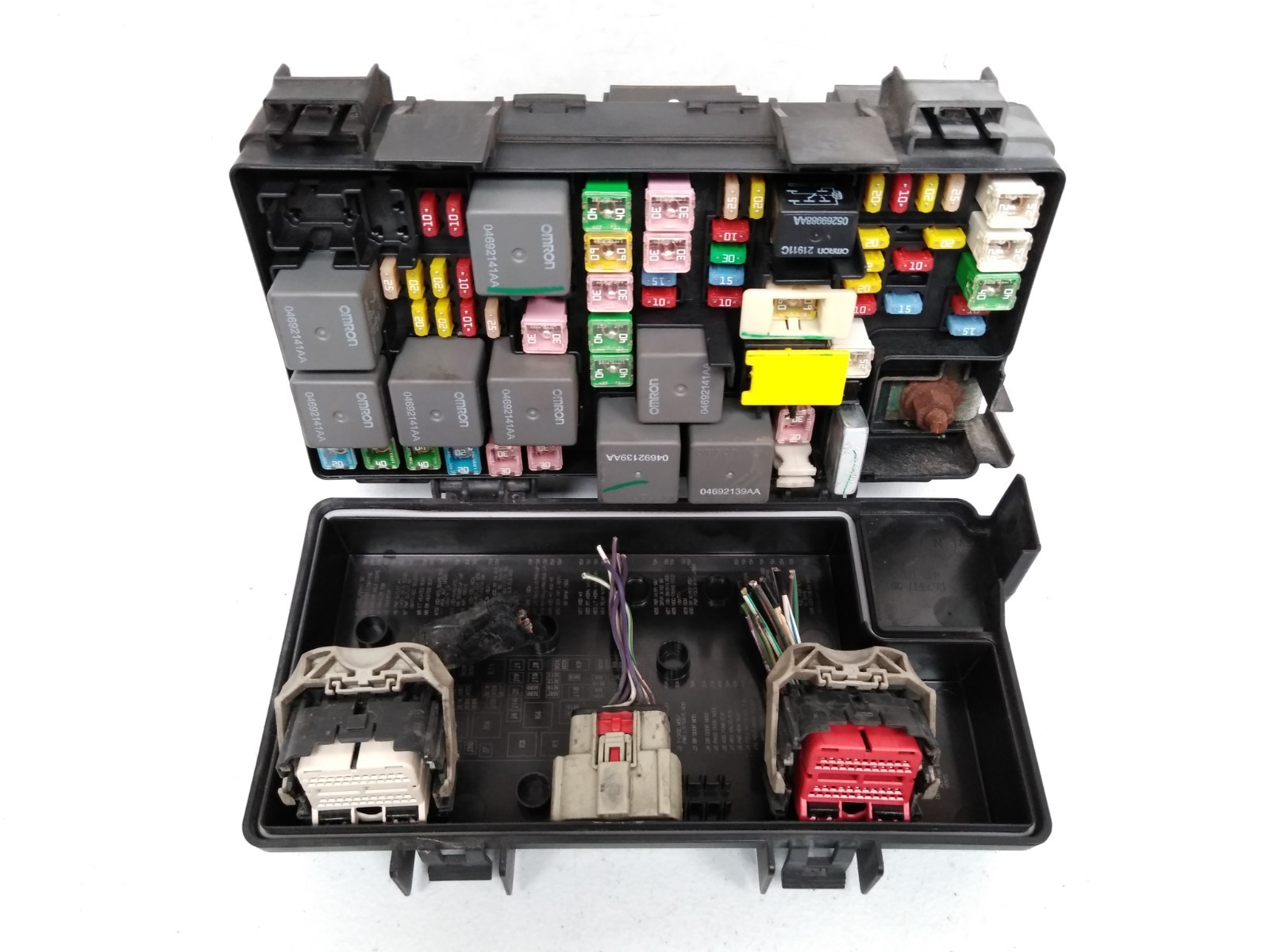 56049720AS Chrysler 2008 2009 Town & Country Fuse Box Grand Caravan TIPM OEM A57