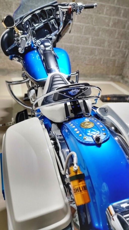 Rail Grab Harley Road King road Sundowner Solo Bucket Set or Mustang Seats 97-12