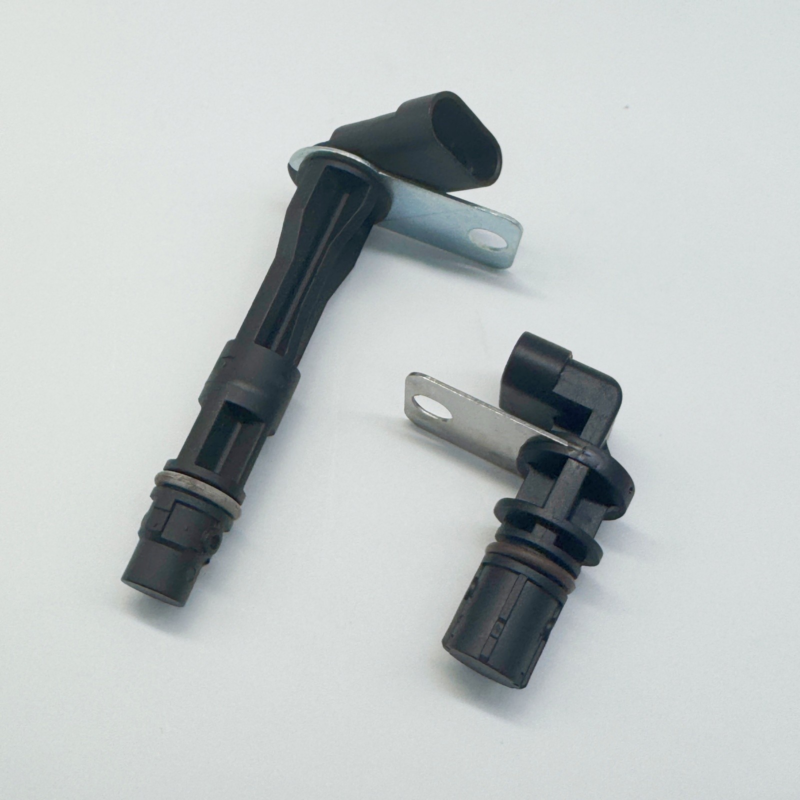 Camshaft Crankshaft Position Sensor For Chevy Silverado GMC 5.3L 6.0L 12561211