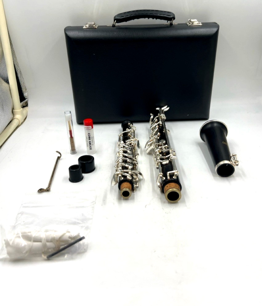 Selmer Oboe 122F in Grenadilla Wood U.S.A. (EL1115905)