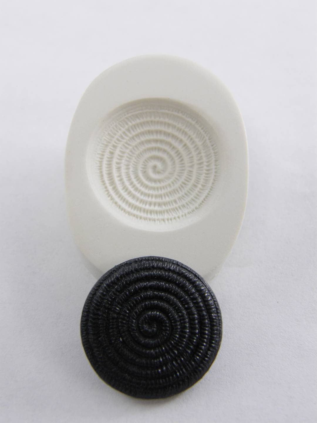 Round Circular Polymer Clay Mold (#MD1043)