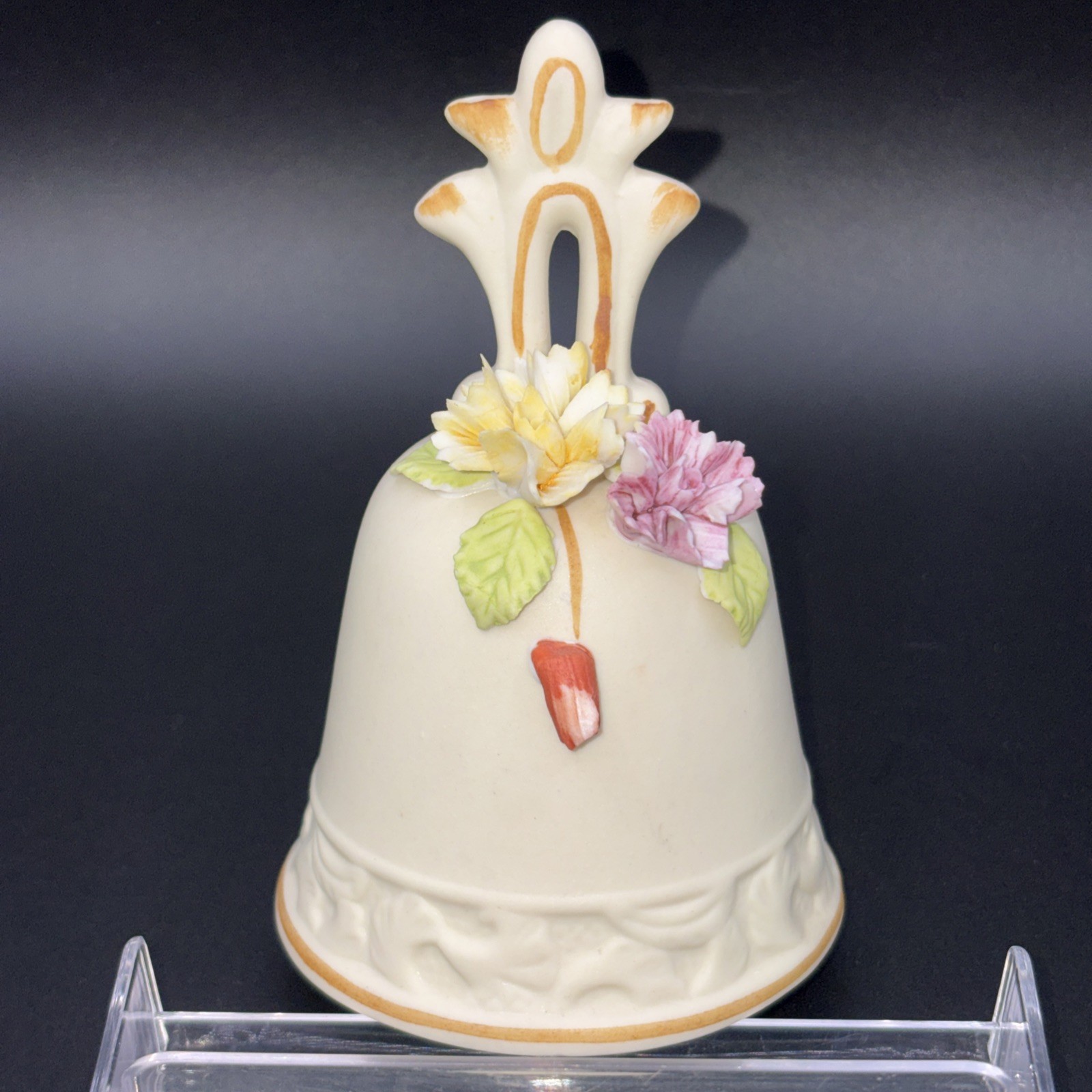 Vintage Arnart Copodimonte Style Mission Bell Off-White Porcelain Flowers MINT