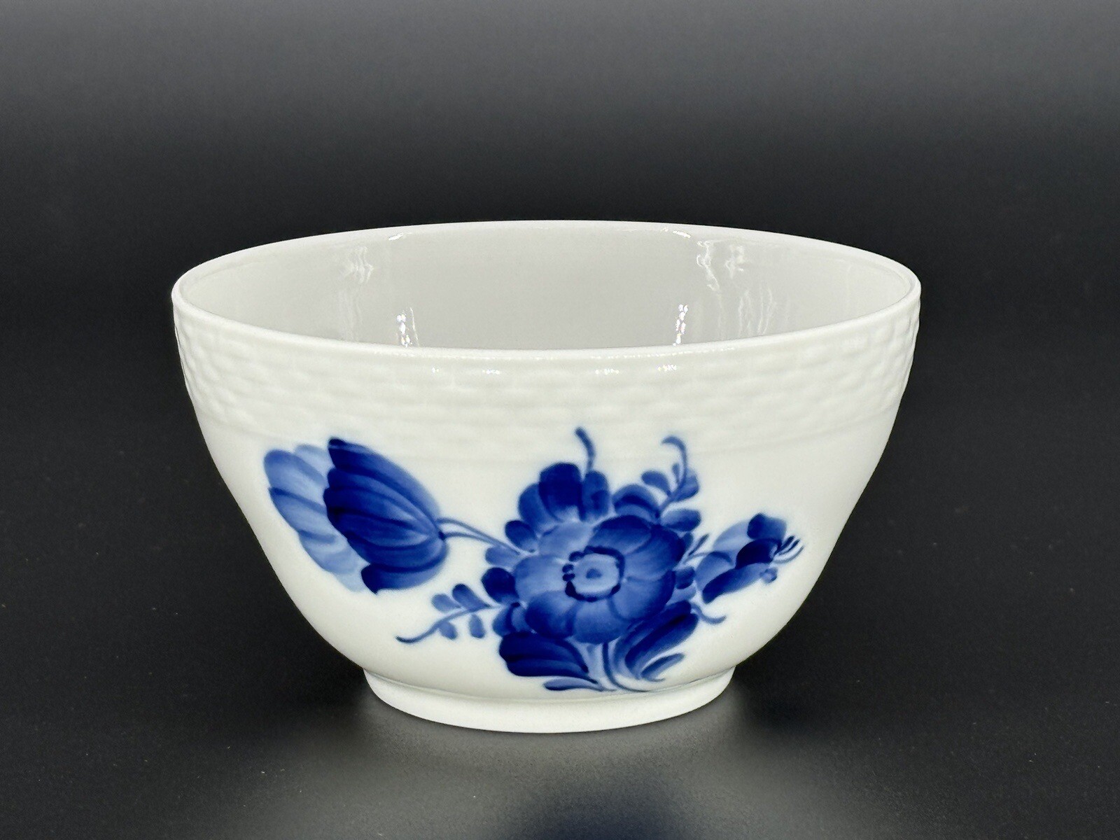 Royal Copenhagen Blue Flowers Braided 4 7/8” Round Cranberry Bowl 10/8078