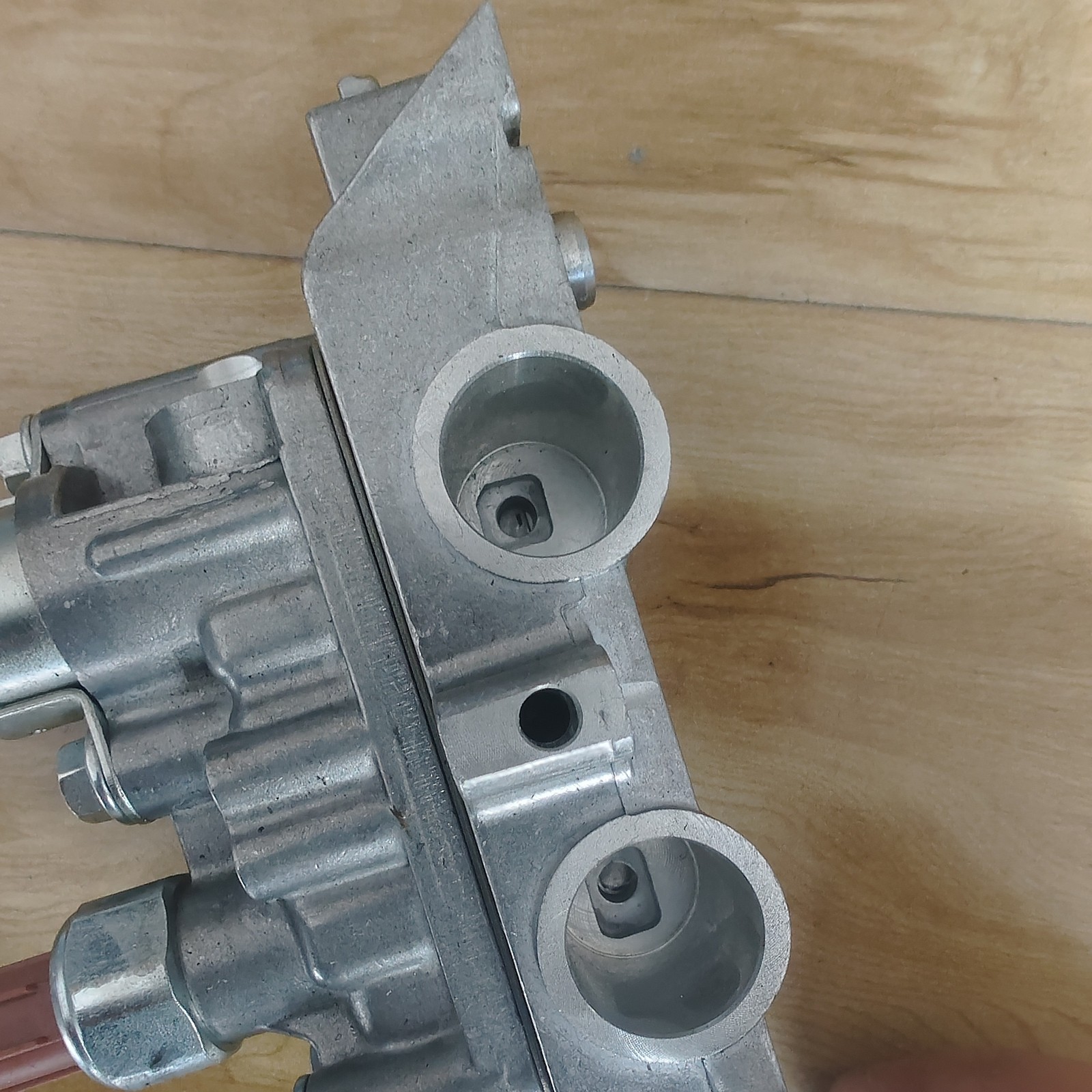 New 15810-R70-A04 For Honda Spool Valve Variable Timing Assembly FR VVT