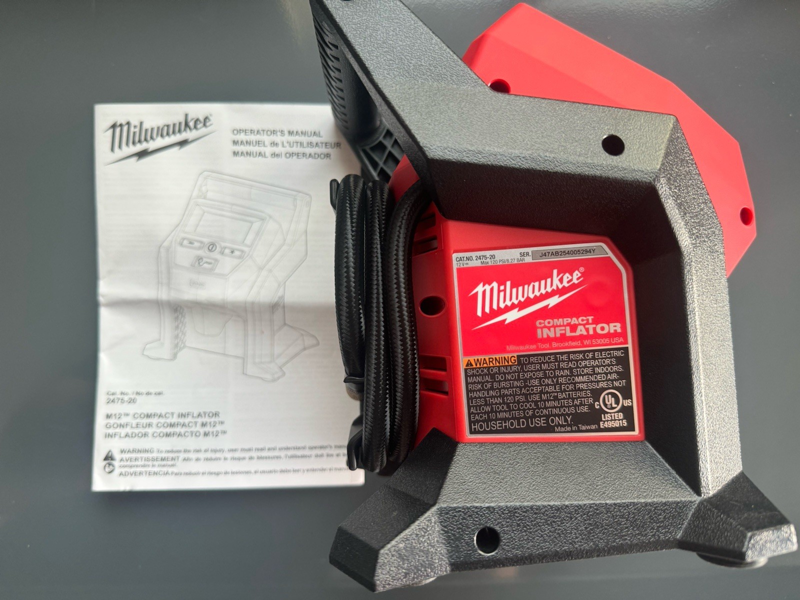 Milwaukee M12 12-Volt Lithium-Ion Cordless Portable Inflator 2475-20 (Tool Only)
