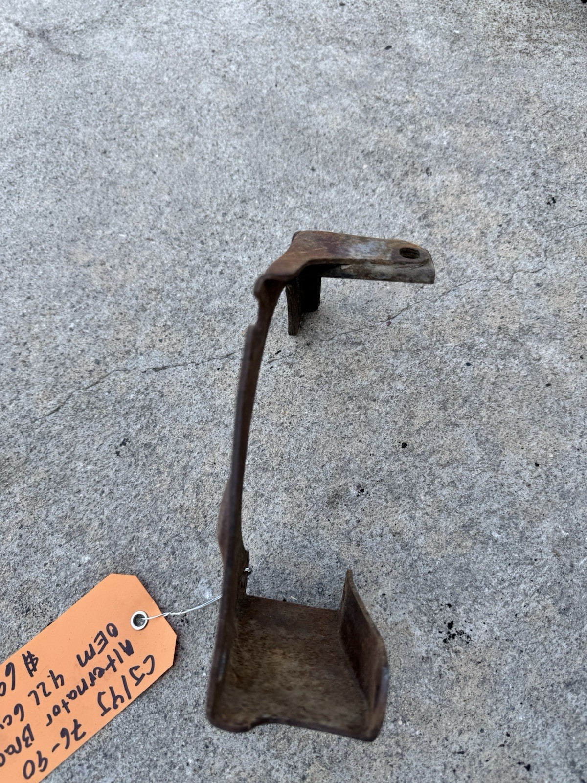 76-90 Jeep Wrangler CJ/YJ 4.2L 6cyl Alternator Bracket OEM