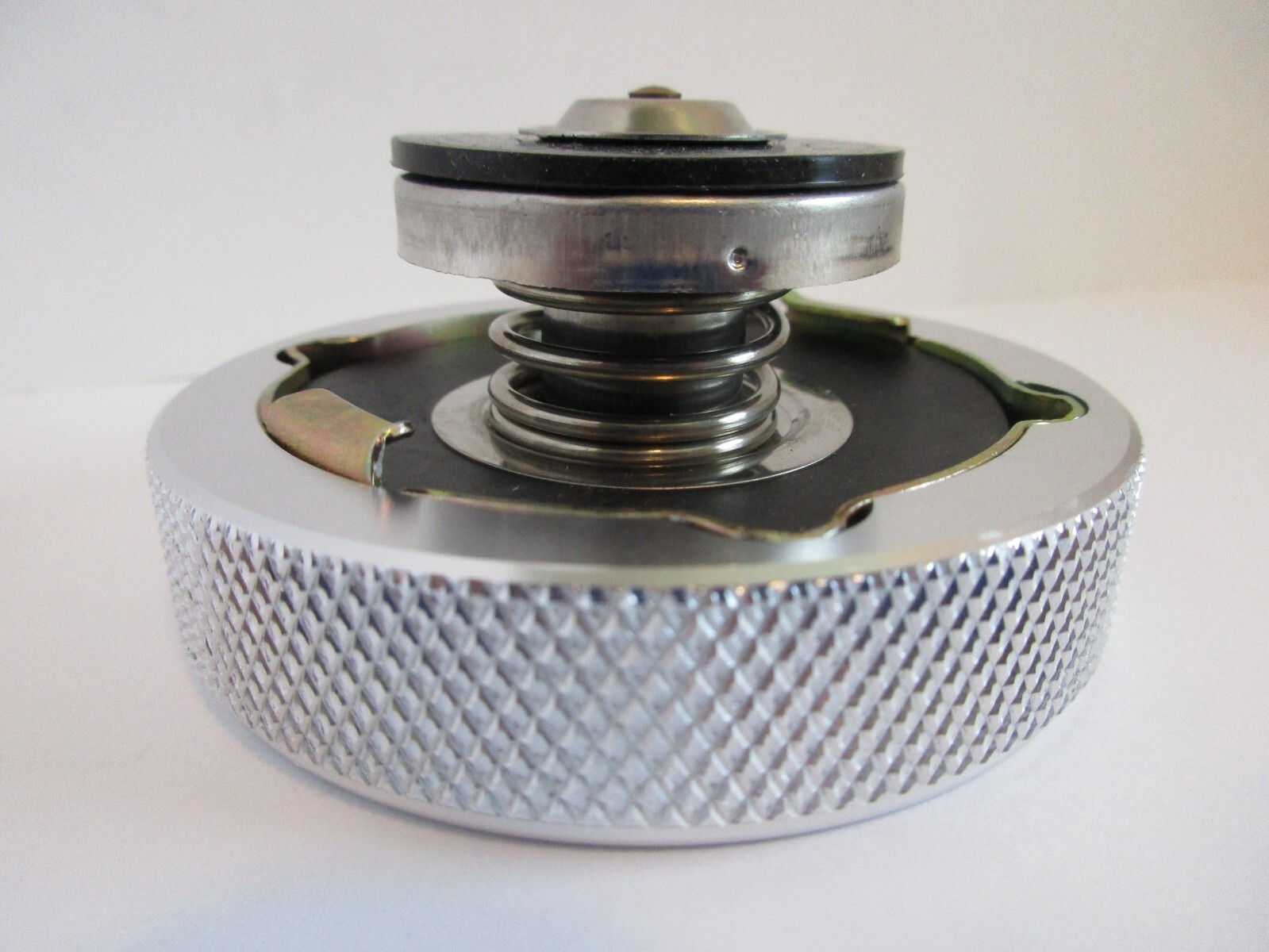 ANODIZED ALUMINUM RADIATOR CAP ROUND 16 LB CHEVY FORD MOPAR HOT ROD #9991