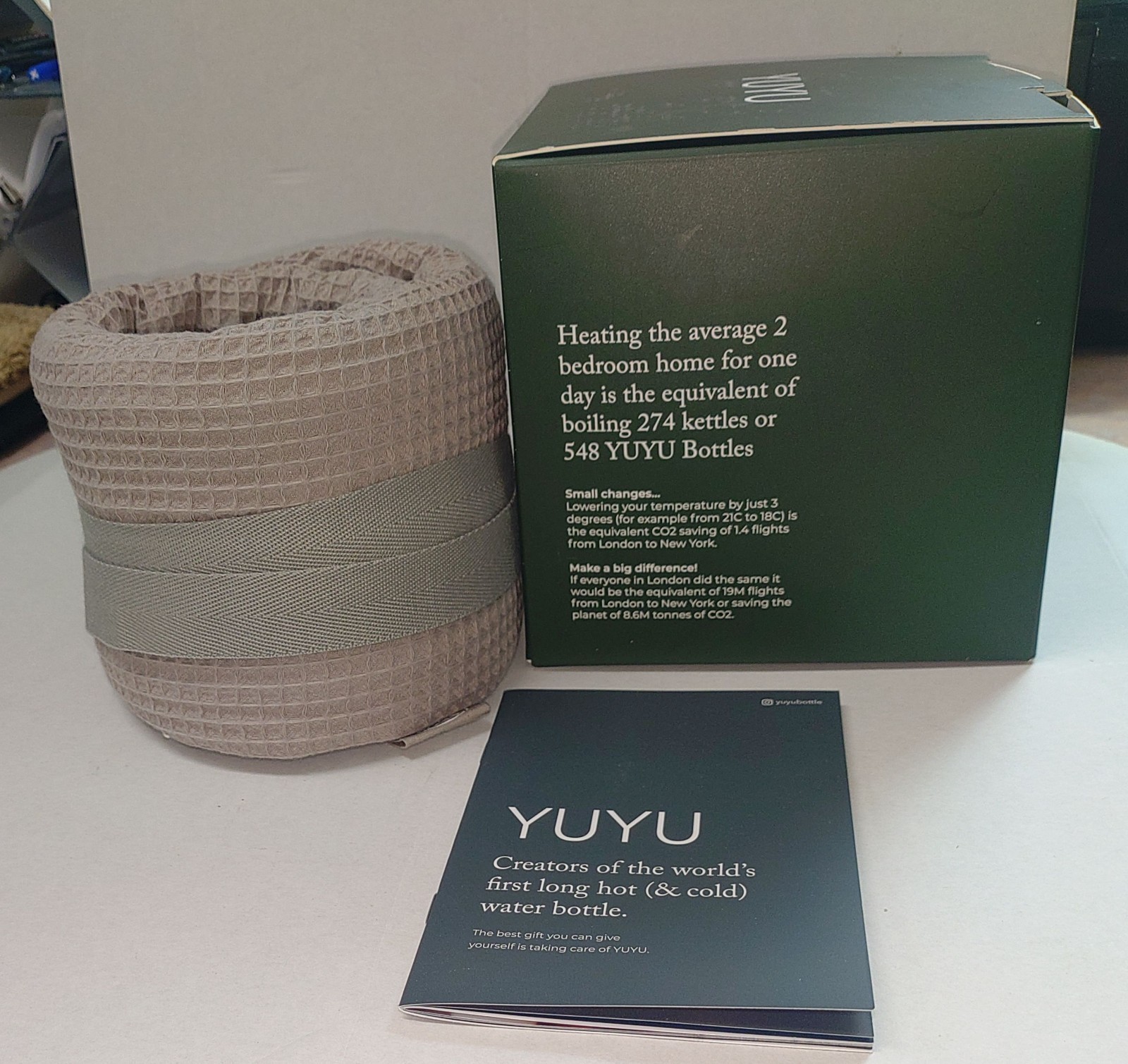 YUYU The Original Long Hot & Cold Water Bottle, Waffle Gray New in Box