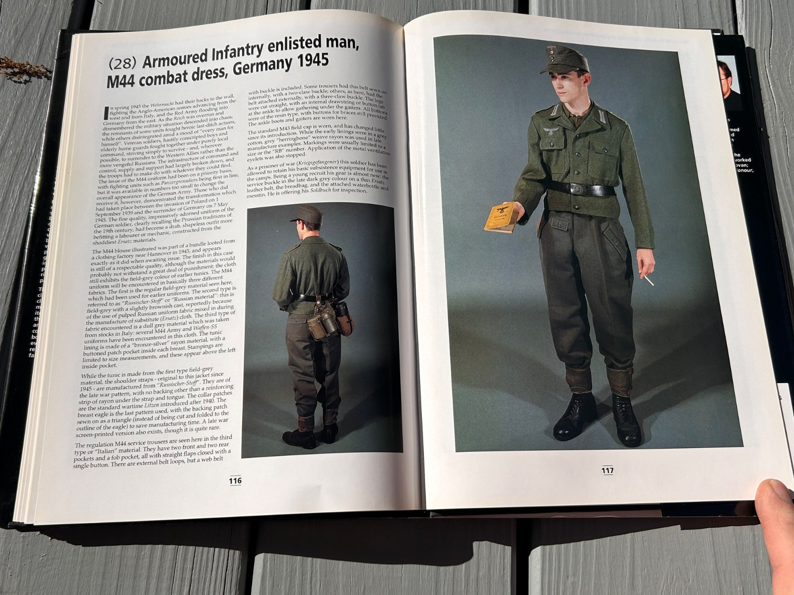 German Army Uniforms of World War II: In Color Photographs by Wade Krawczyk