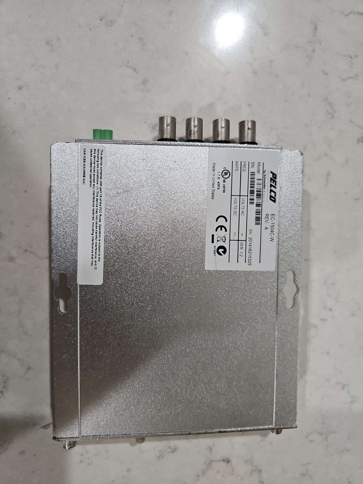 Pelco EC-1504C-W Ethernet Connect Local or Remote Four Port Extender