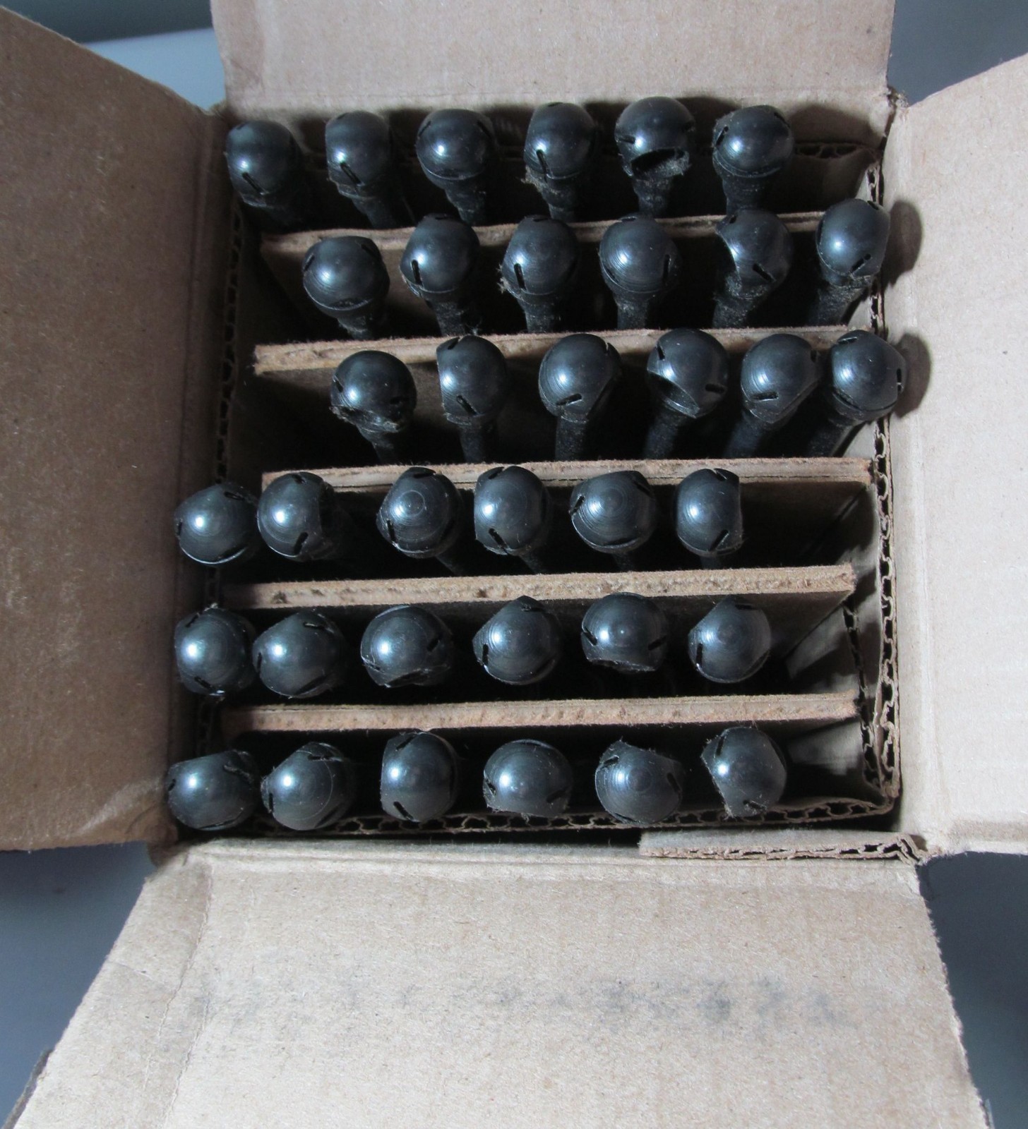 NEW GENESIS 6555UZ GAS SPRING 12.087" 34LB FORCE 4.25" STROKE 10MM BALL MOUNTS