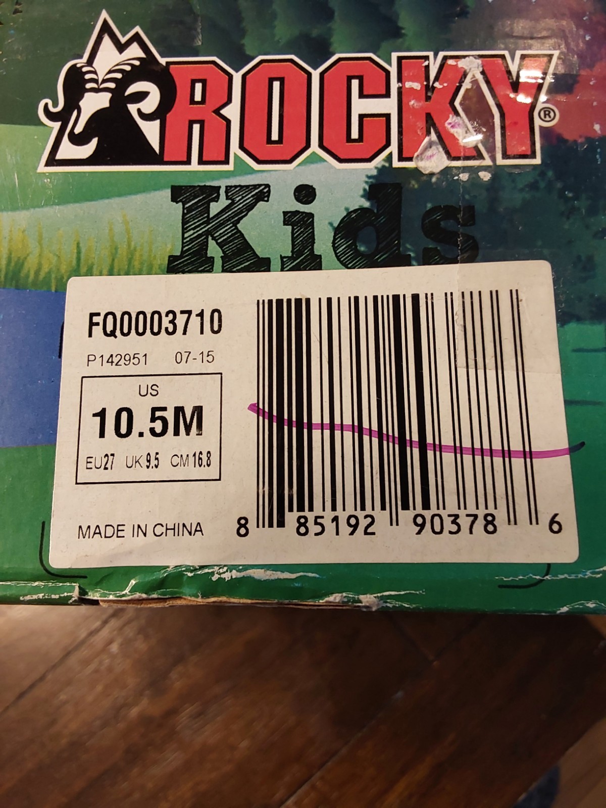 Kids Rocky Boots Size 10.5 insulation 800 g