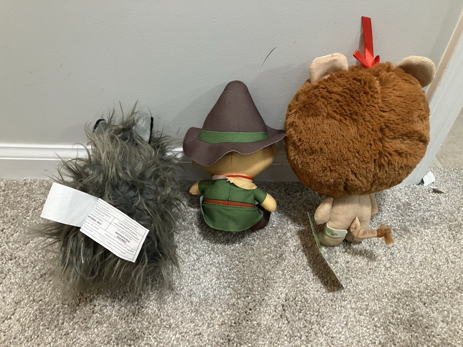 (3) WIZARD OF OZ PLUSH DOLLS TOTO LION SCARECROW