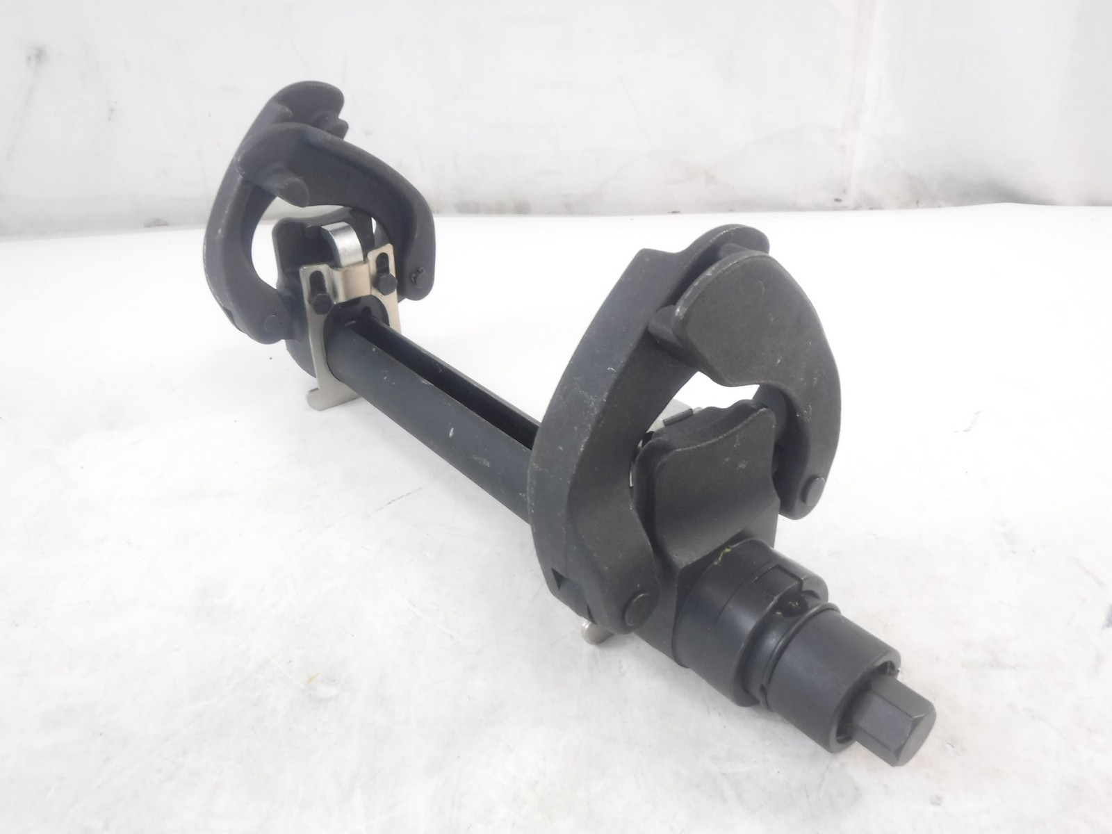 ‎Högert Technik McPhersona Coil Suspension Spring Compressor HT8G248