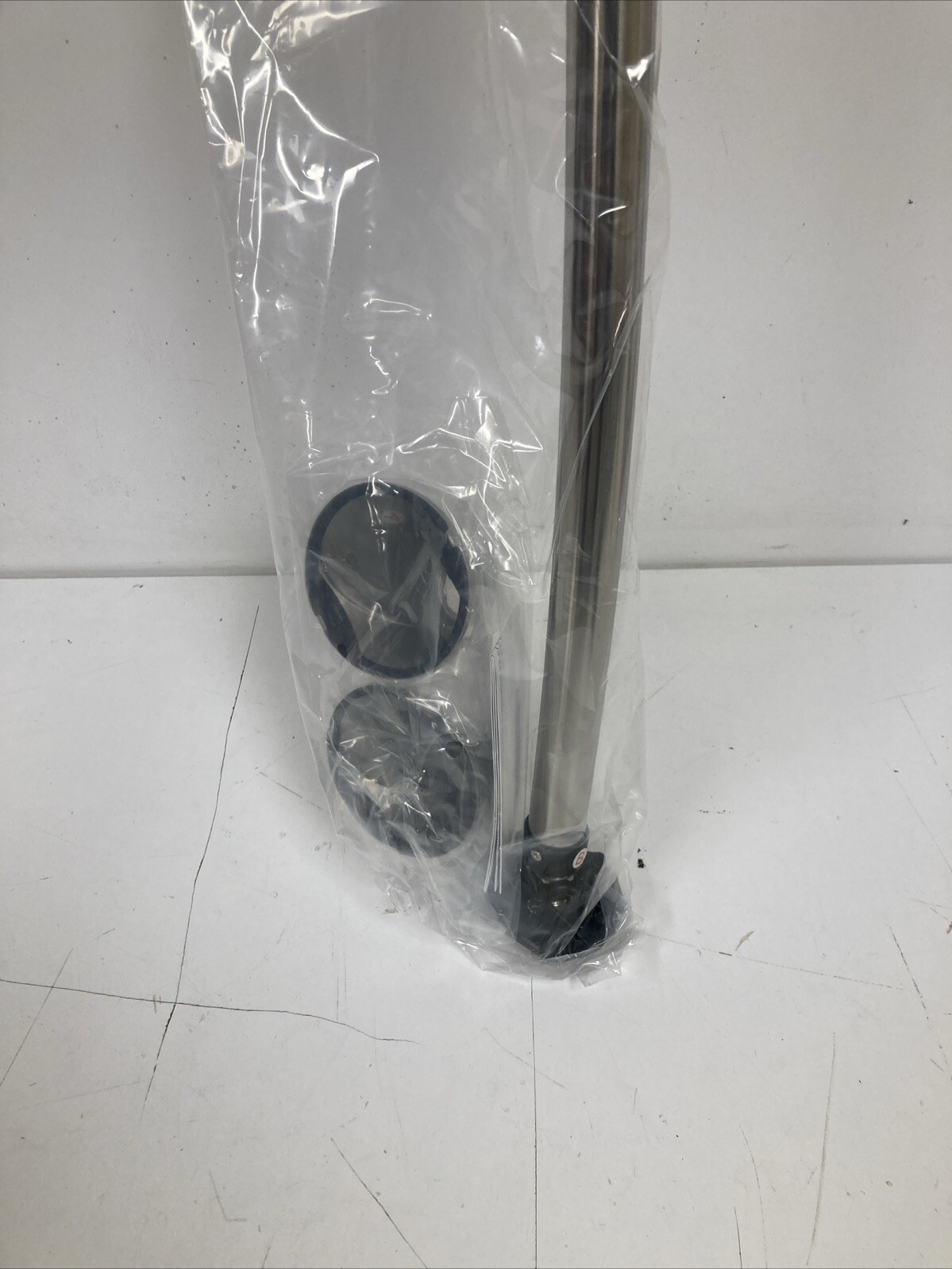 Moen CSR2172 Chrome 57" - 60" Adjustable Tension Curved Shower Rod New