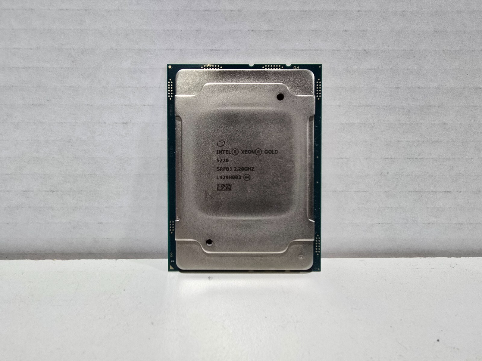 Intel Xeon Gold 5220 18 Core Server Processor CPU SRFBJ 2.2 GHz FCLGA3647