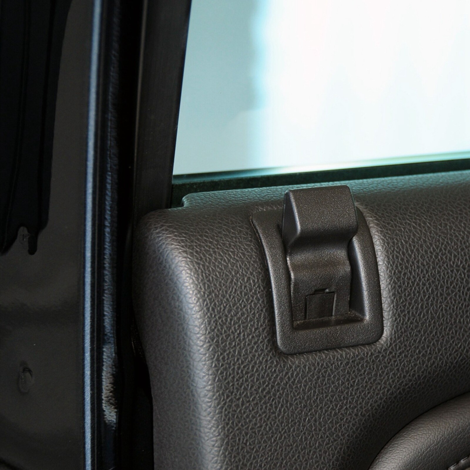 Car Door Lock Knob Handle Pull Pin Trim For GMC Sierra Silverado Chevy 2007-2013