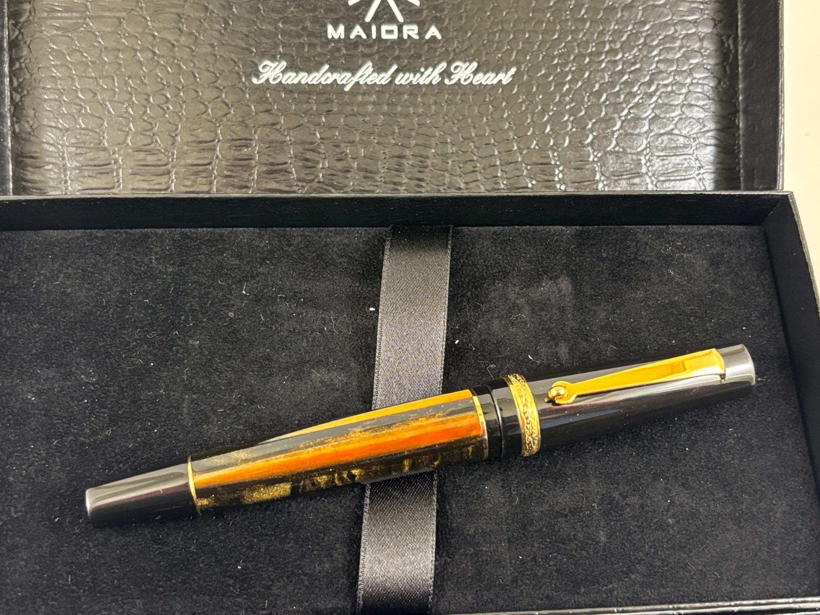 Judd's NEW Maiora Aventus Unica Black & Orange Fountain Pen w/Medium Nib