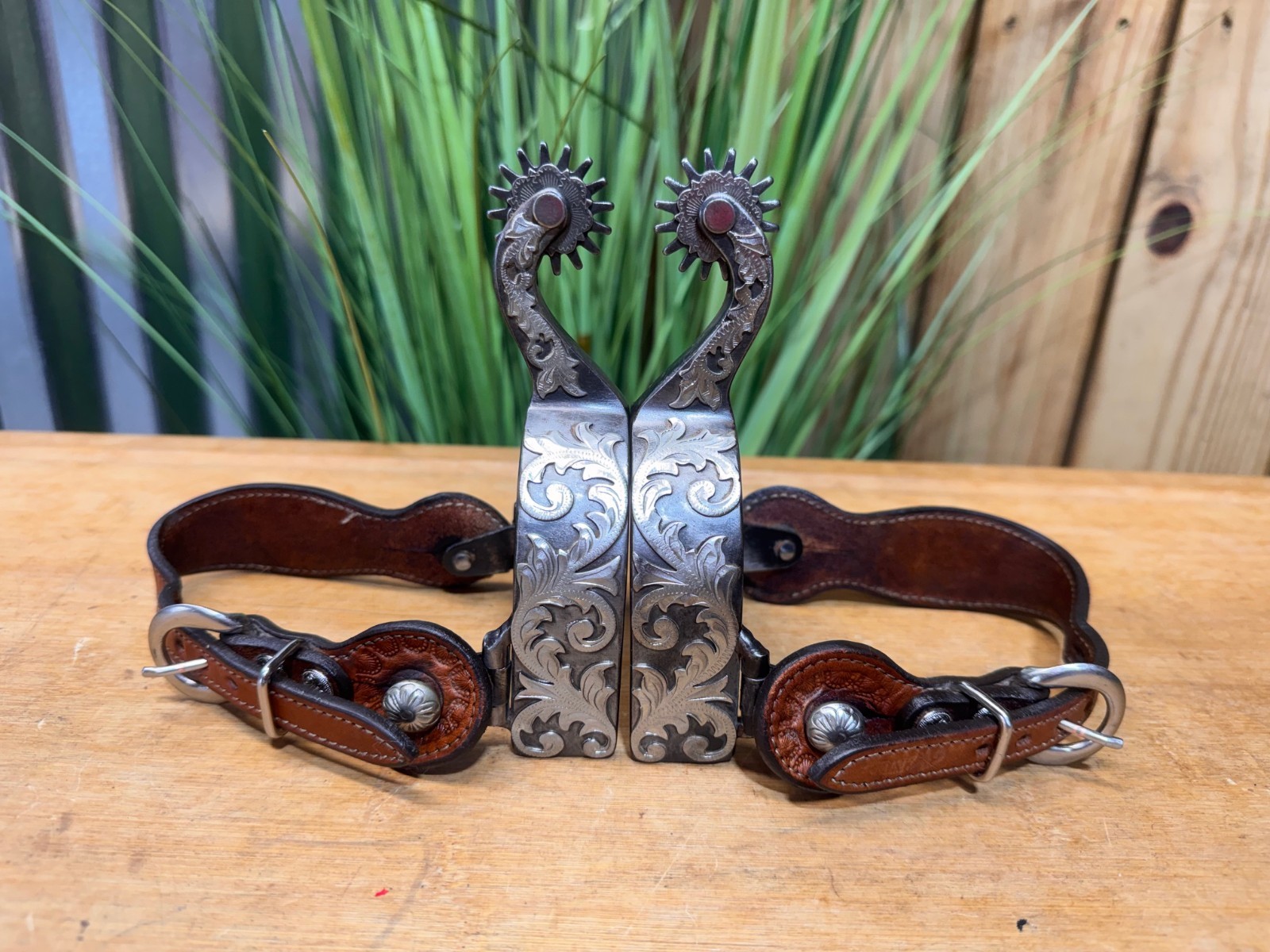 Ladies Silver Mounted Rockgrinder Western Show Spurs w Tooled Leather Straps