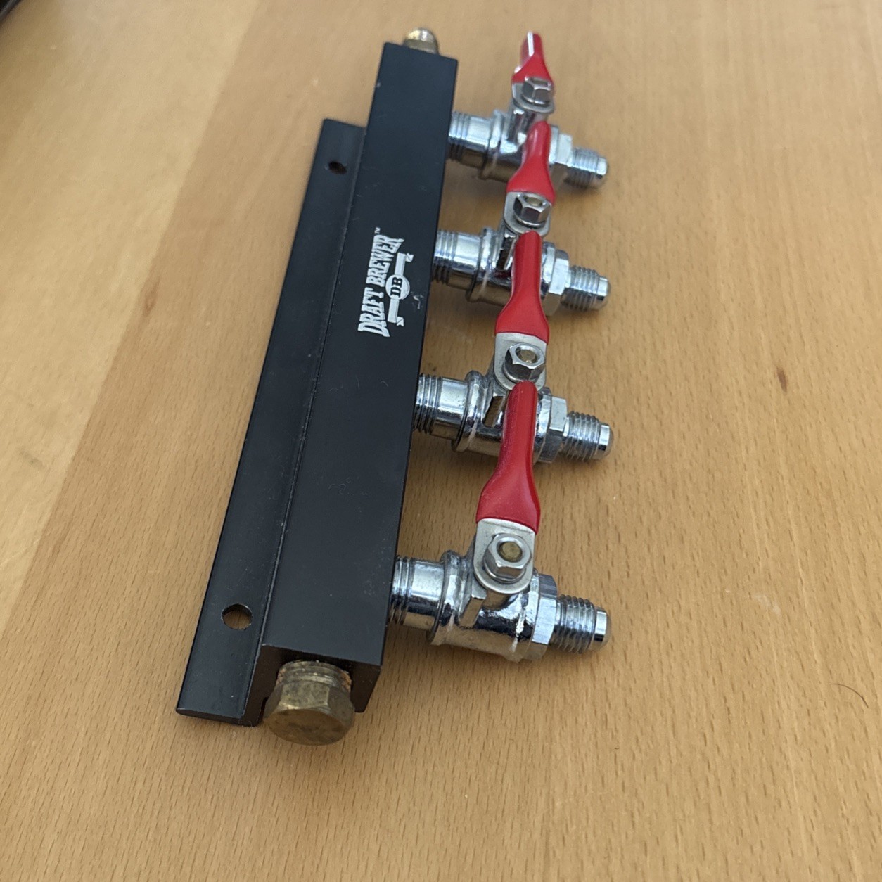 4 Way CO2 Block Manifold with 1/4 Barbs - Gas Distribution Splitter