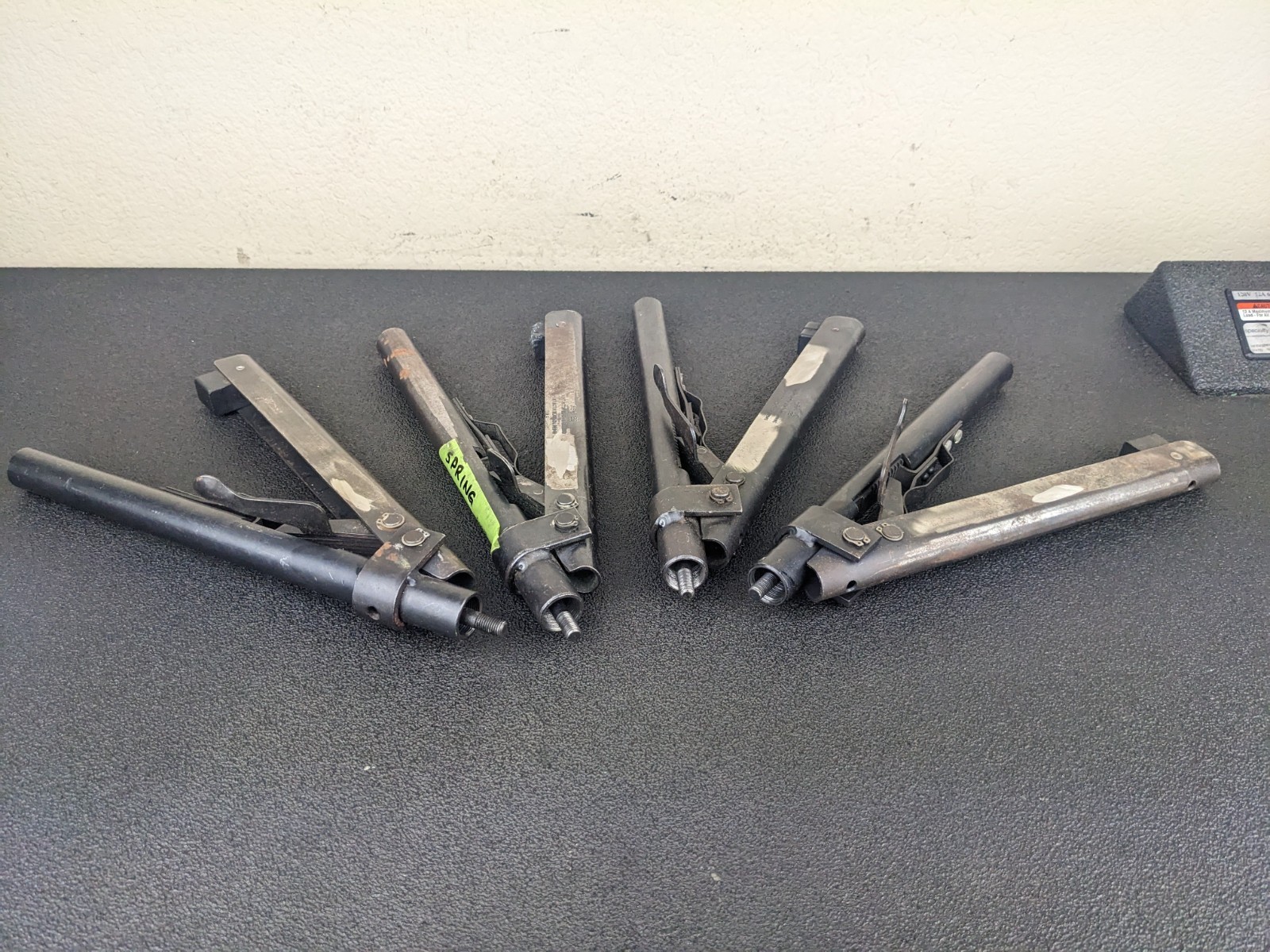 #bl614 Huntington Beach 4pc HBM 122 Rivet Gun Hand Riveter Pulling Aircraft Tool