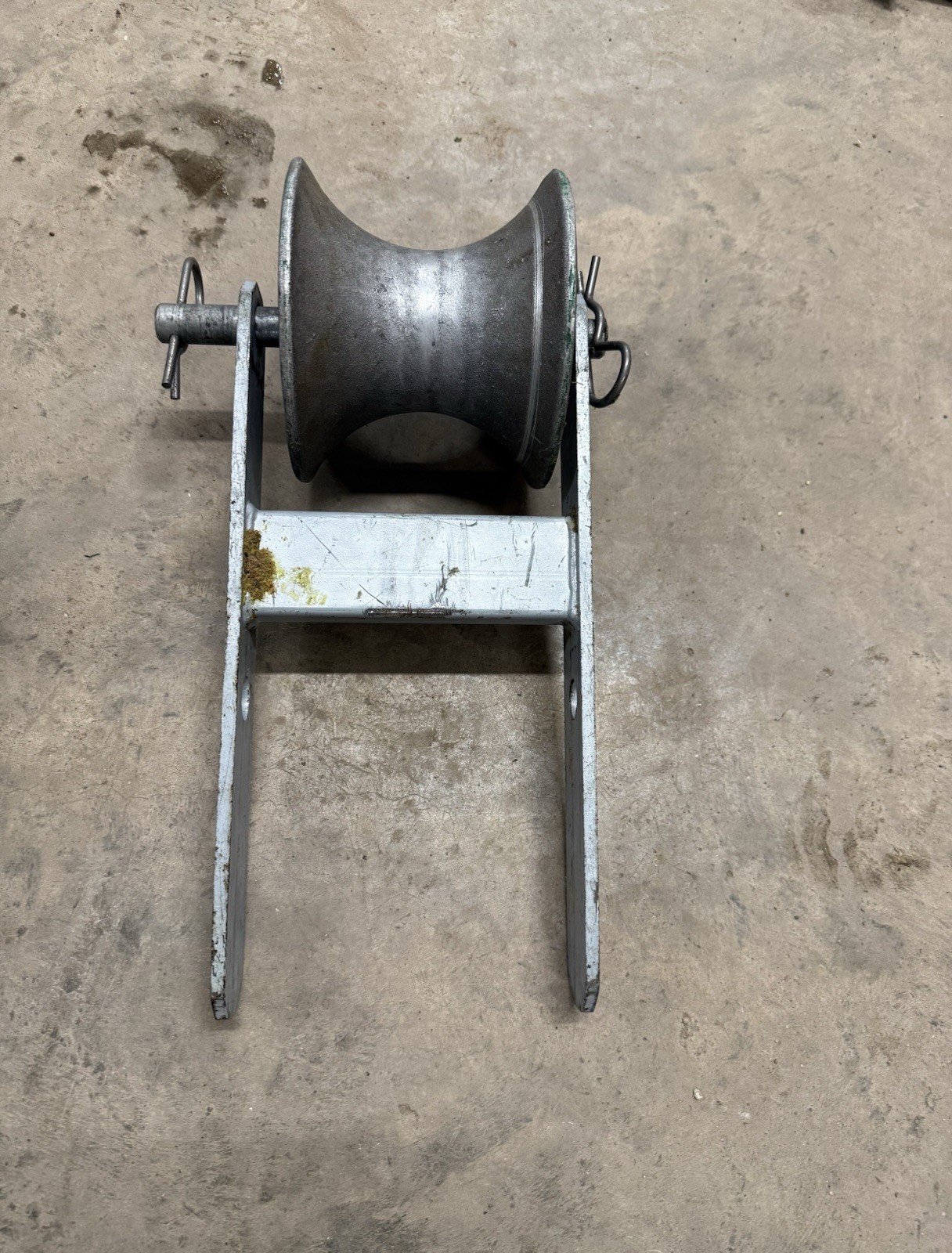 Model #: 2001 - Portable Cable PullerModel #: 2049 - Pipe Adapter Sheave