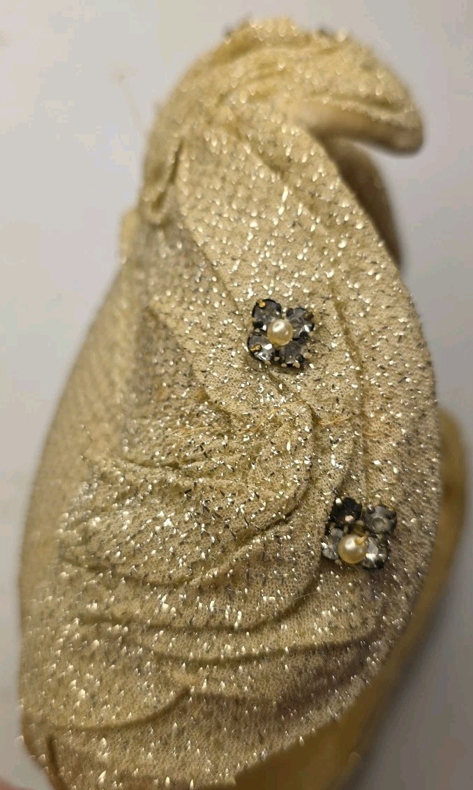 Vintage Womens Dress Hat With Charms