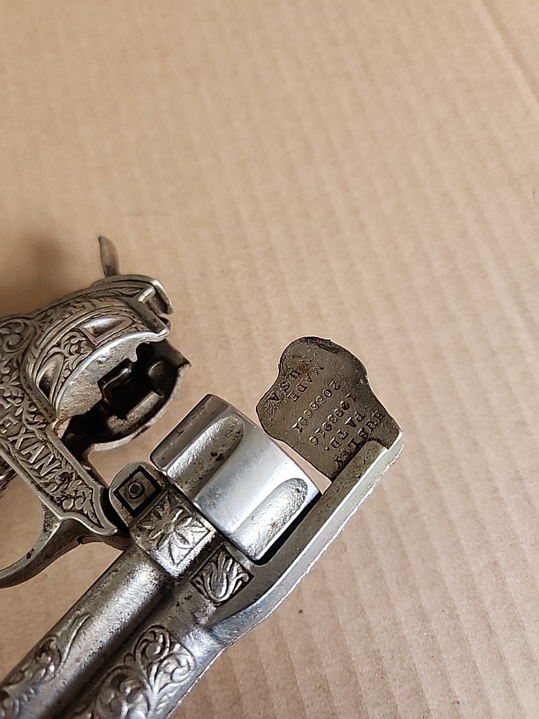 Vintage Hubley Texan 50 Shot Repeating Pistol Cap Replica TOY Gun Longhorn Grip