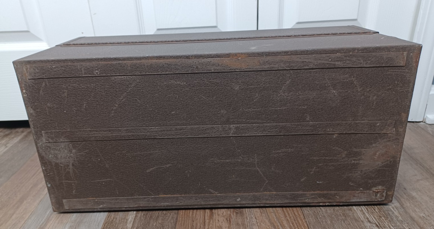 VINTAGE KENNEDY 1022 CANTILEVER MECHANIC TOOL CHEST BOX 22” x 10” x 12-3/4”H