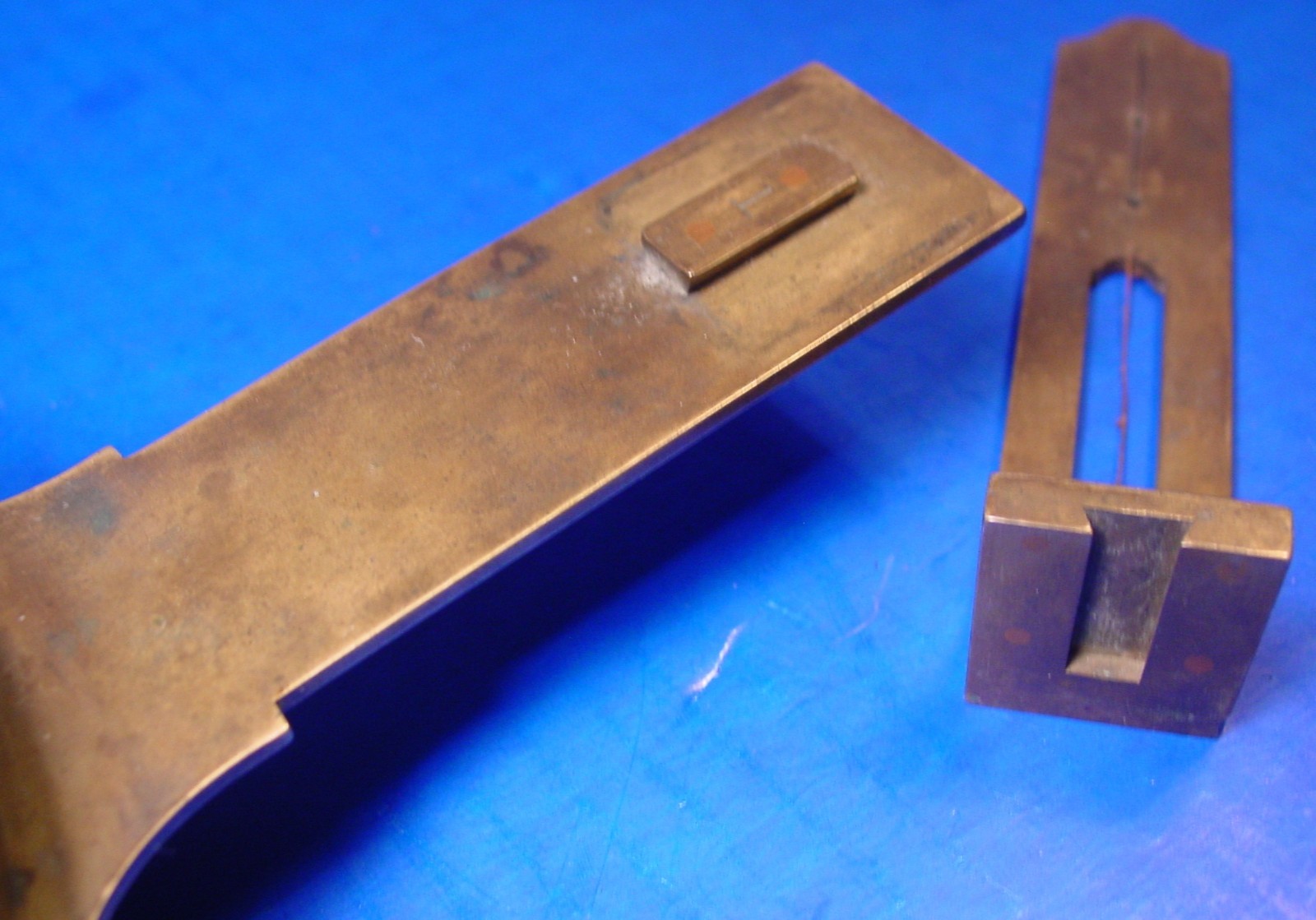 1740 John Gilbert Plain Compass + Original Box - Rare 18th Century Compass