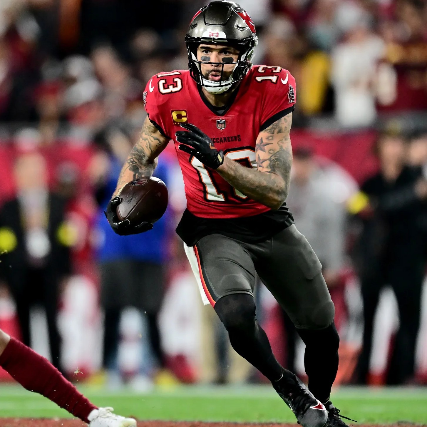 🏈Mike Evans GAME-USED💪Signed +Inscribed Ball Tampa Bay Buccaneers 24-25 Season