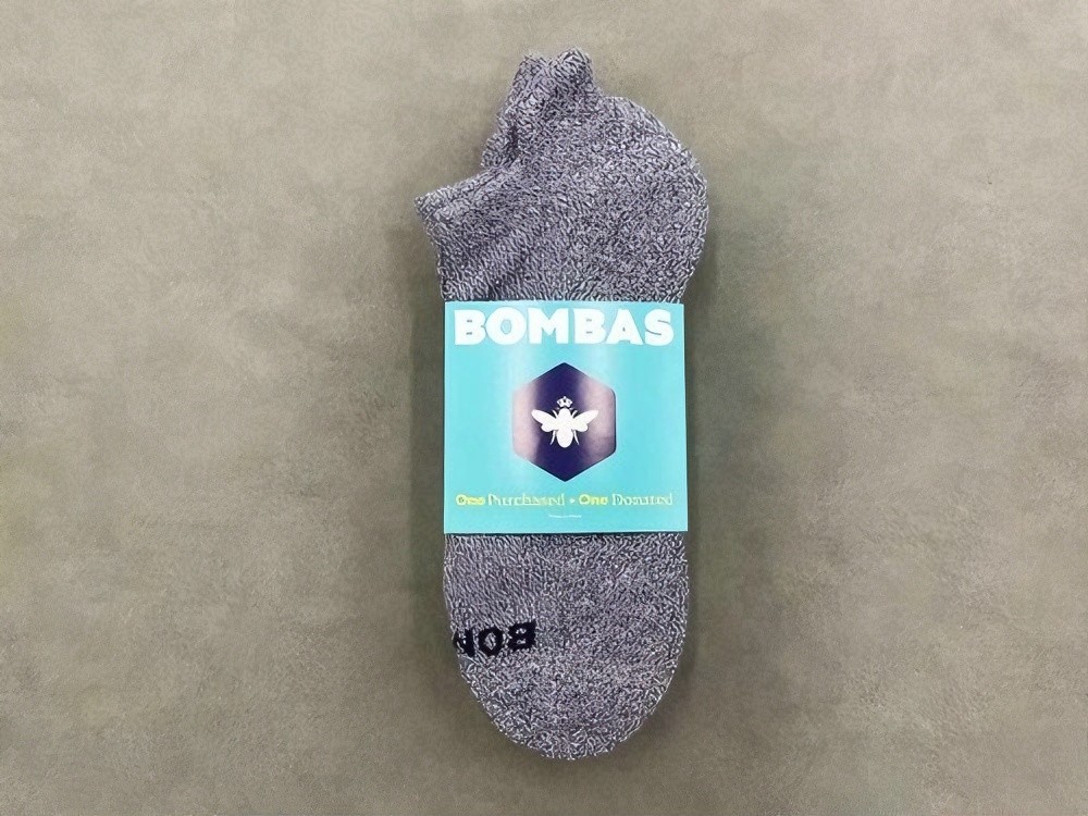 Bombas Men's 3 pair All-Purpose Performance Ankle socks Size Large 9-13 gray US`