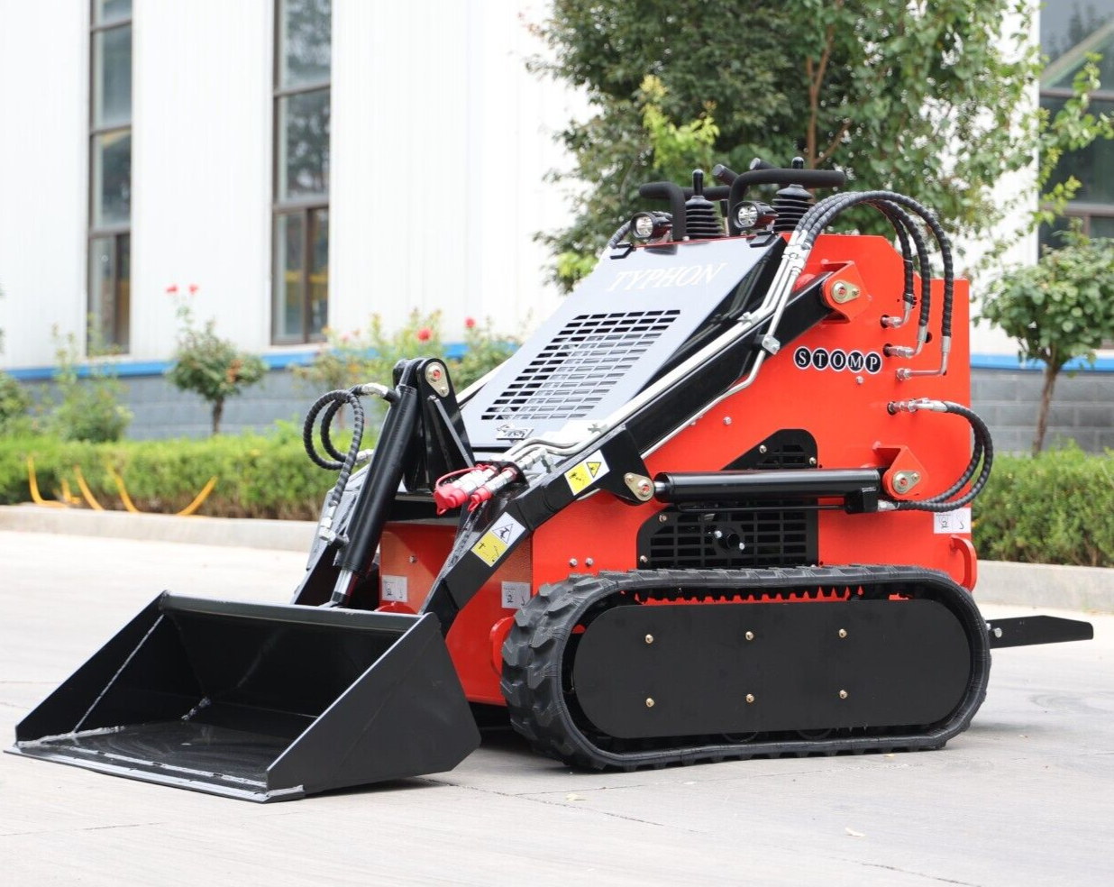 FREE SHIPPING NEW TYPHON STOMP 1,800lbs Mini Skid Steer 23HP Gas EPA Engine