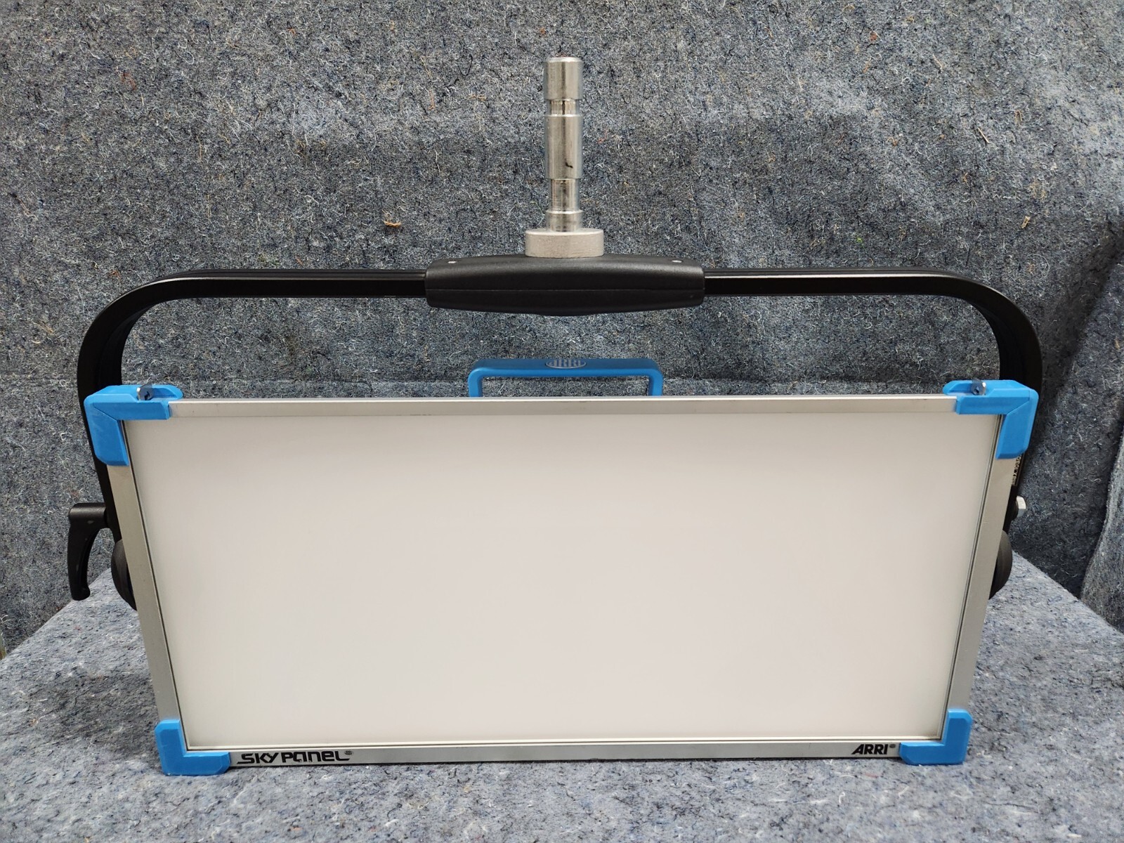 ARRI S60-C SkyPanel RGBW Color/White LED Soft Light Panel w/Power Supply Blue