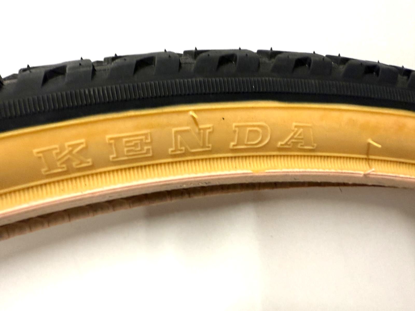 Pair (Lot of 2) Kenda 700x35c Bicycle Bike Tires Wire Bead 50-85PSI K197-007 New