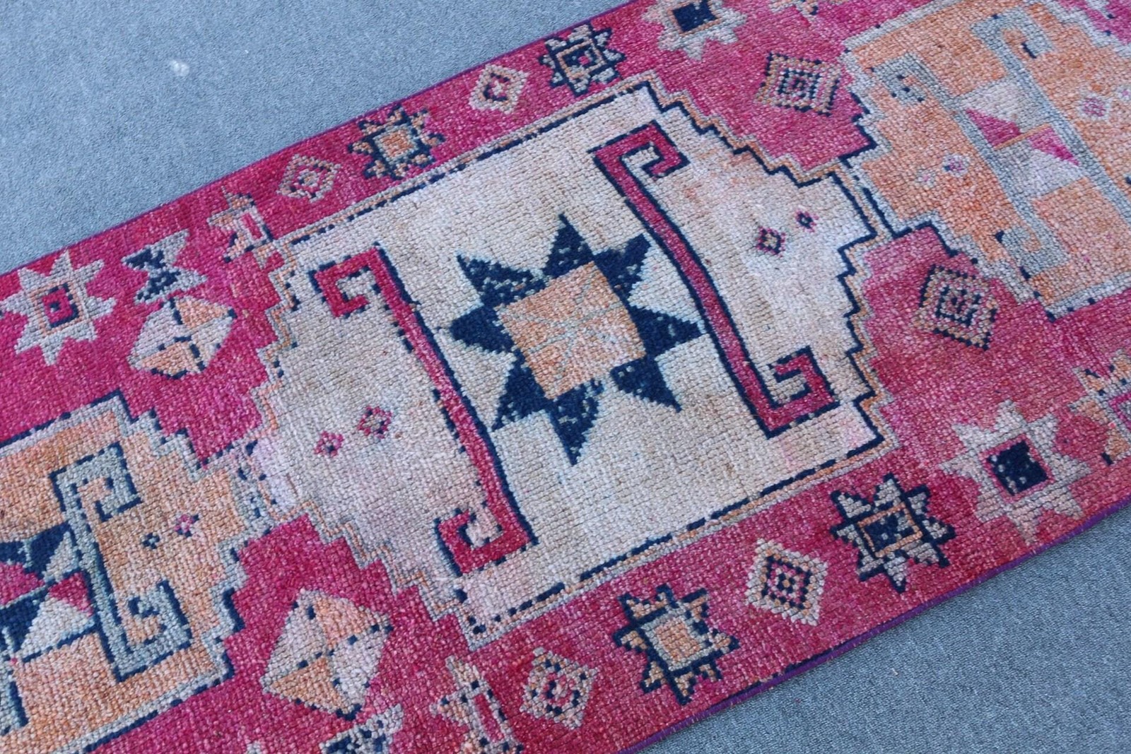 Turkish Rug, Runner 2,9x10,7 ft Rug, Herki Red Animal Print Rug
