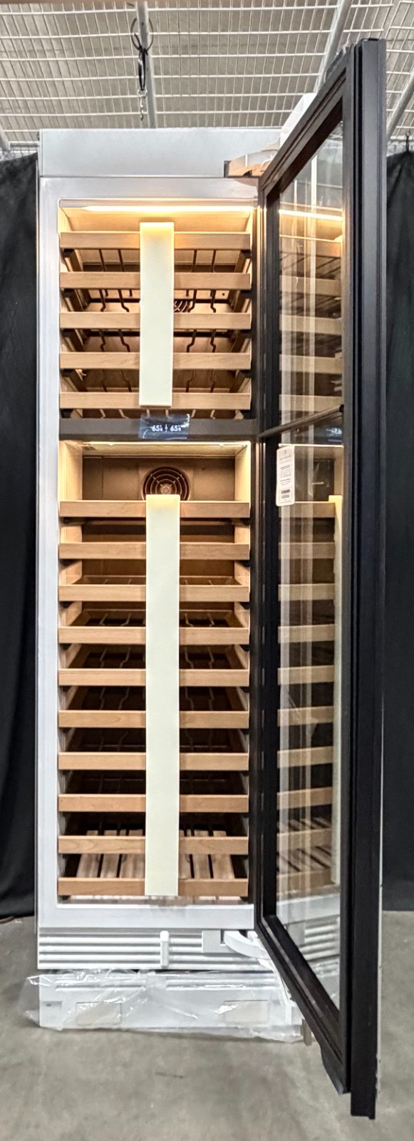 Sub-Zero Designer Series DEC2450WR 24 Inch Dual Zone Smart Wine Cooler