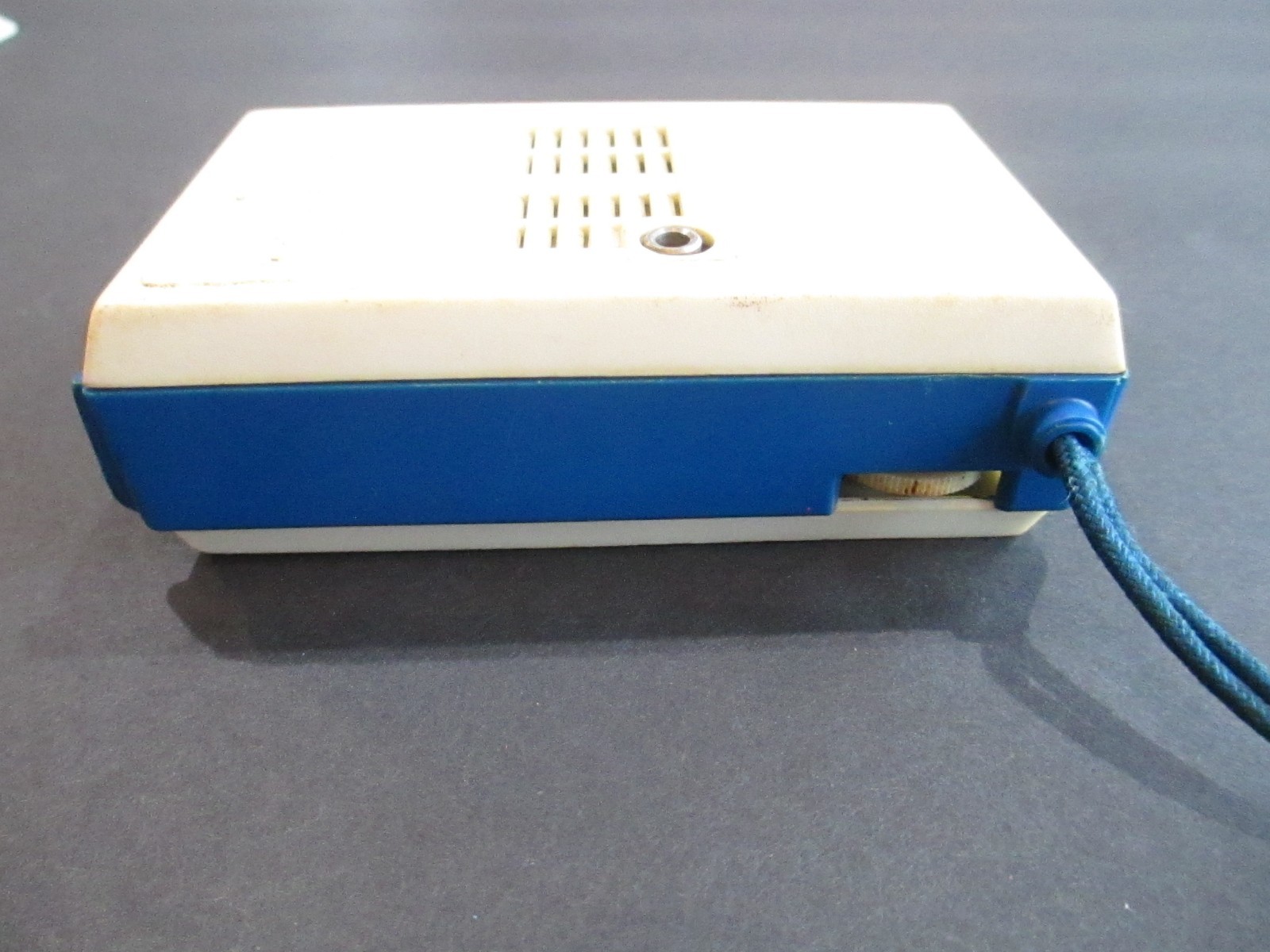 Vintage General Electric GE Spirit of 76 All Transistor Radio WORKING A3