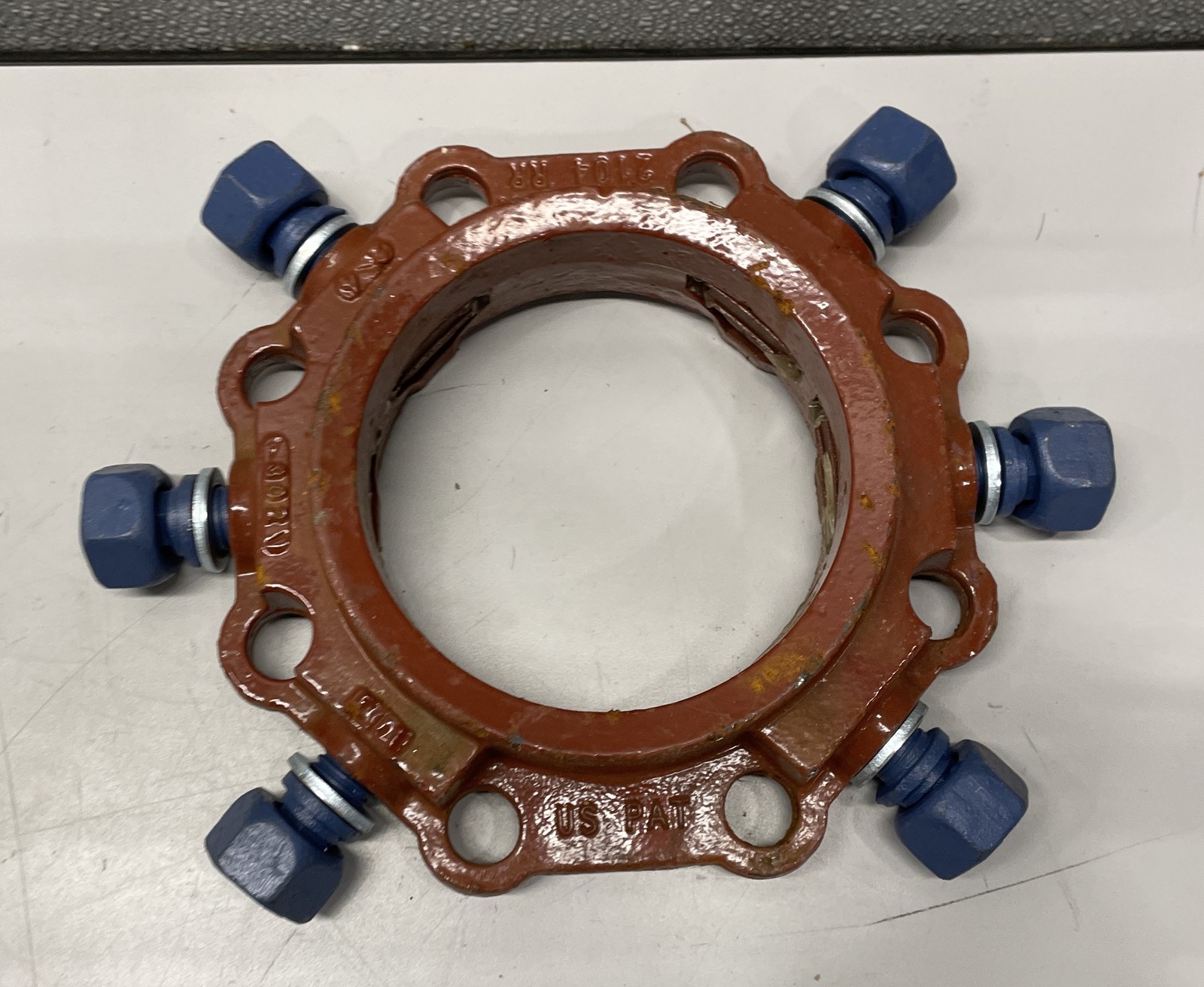 EBAA Iron Megaflange Series 2104 4" Flanged Pipe Connector