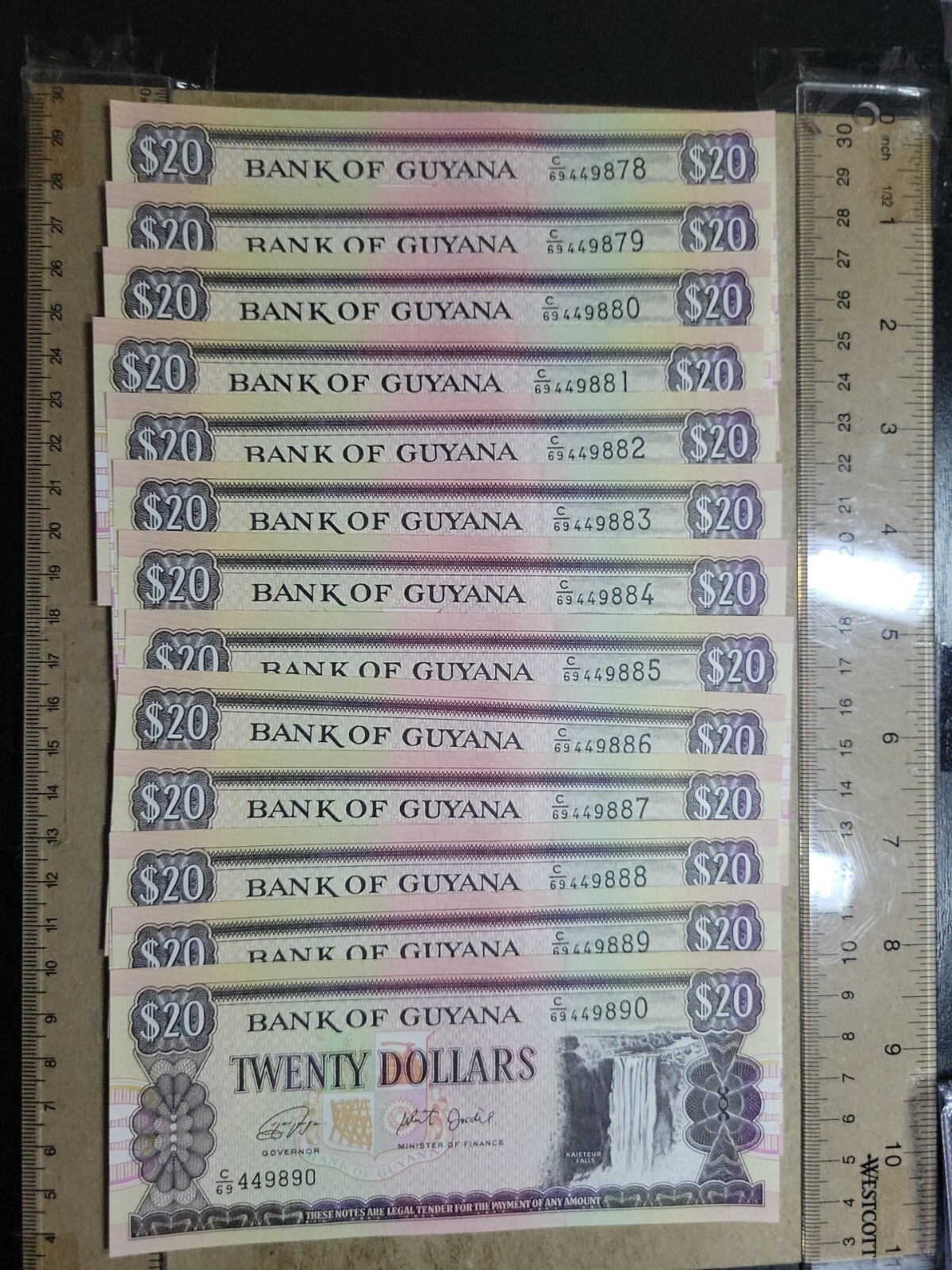 🇬🇾 Guyana 20 dollars P-30 unc (EACH) 2018 banknotes 121623-18