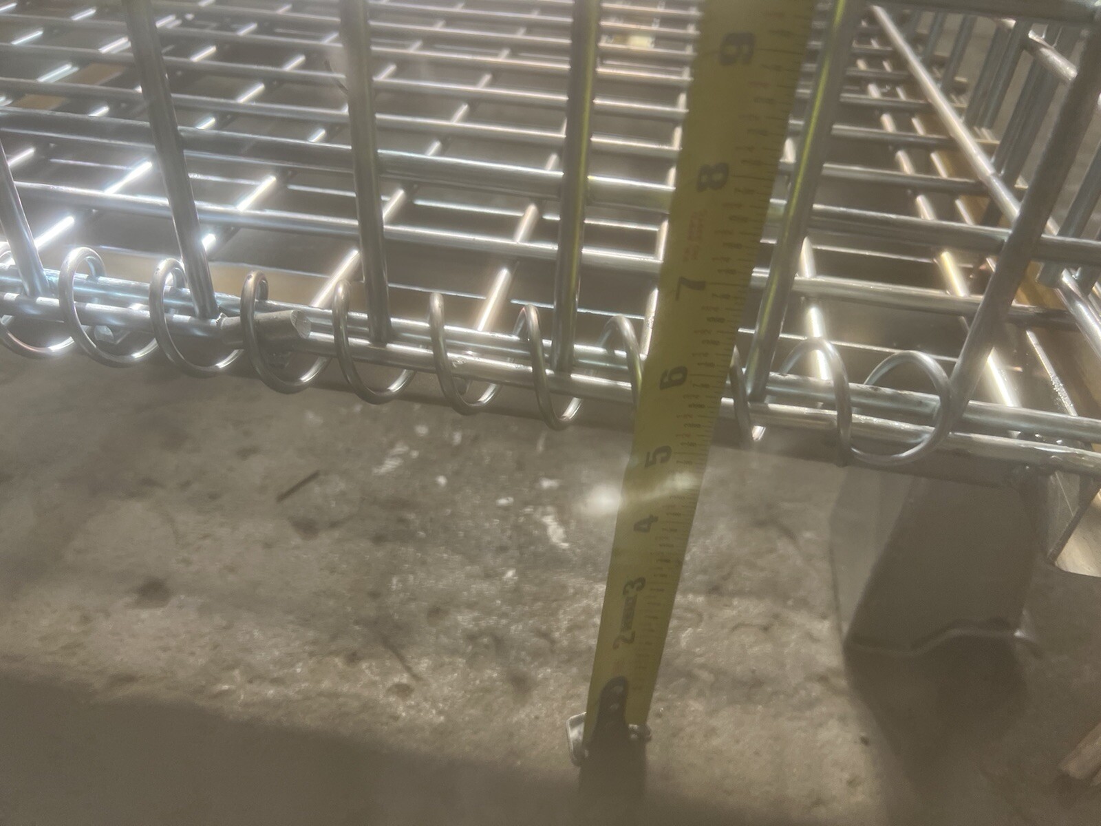 New wire basket 40”x48” x 42” tall gate on one side stackable wire basket 4000#